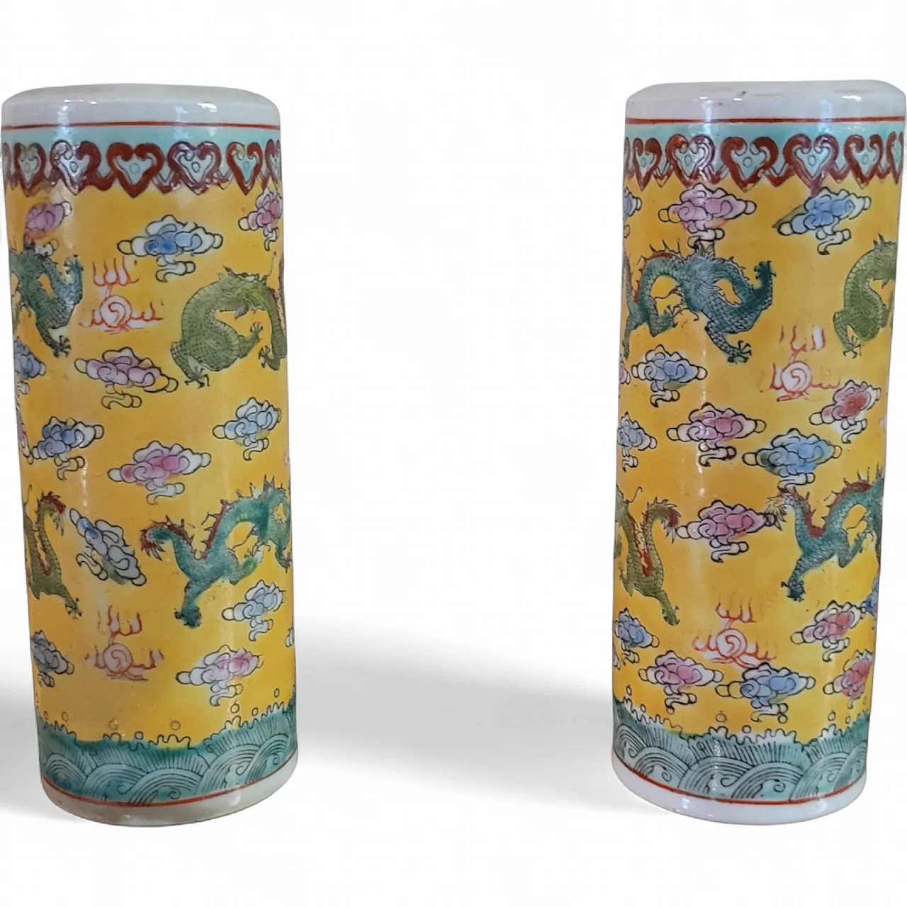 Pair of cylindrical porcelain vases, China, 20th century 16