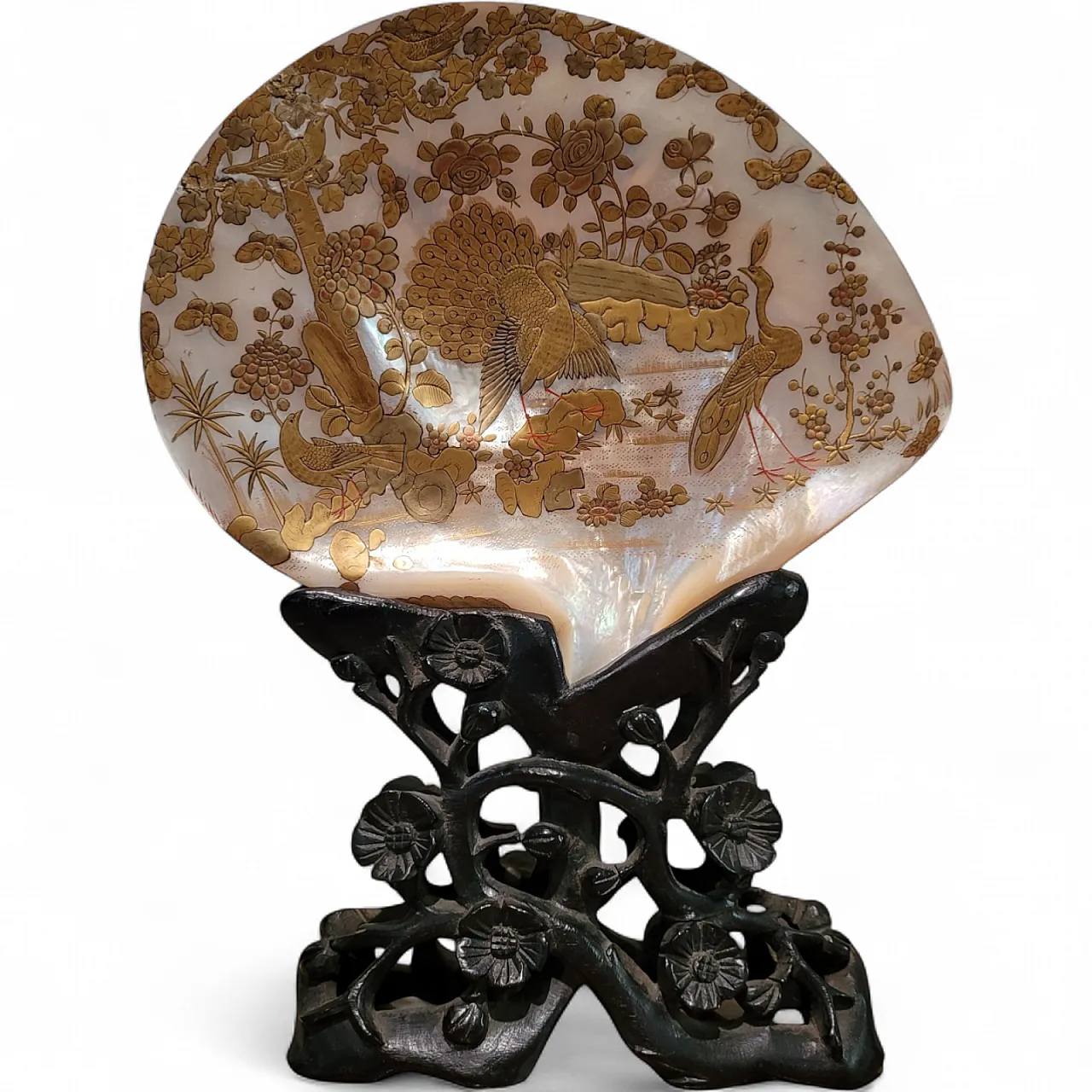 Landscape with peacocks - Engraving on golden mother-of-pearl shell 10