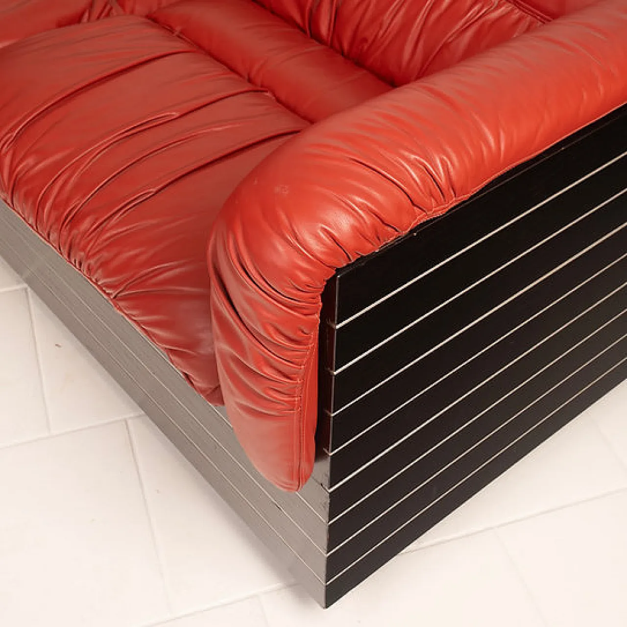 Pair of Strato sofas by Giovanni Offredi for Saporiti, 1970s 3