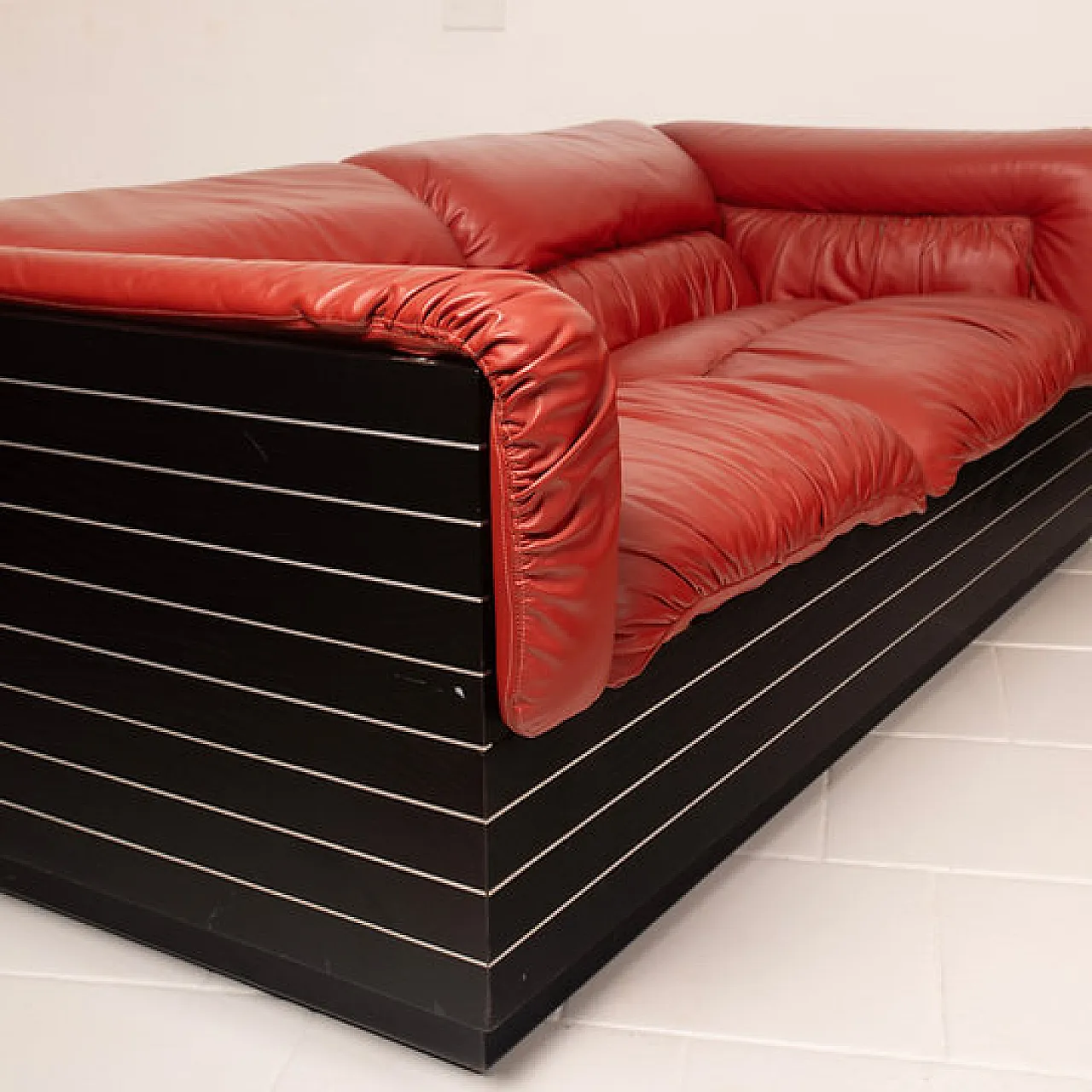 Pair of Strato sofas by Giovanni Offredi for Saporiti, 1970s 6