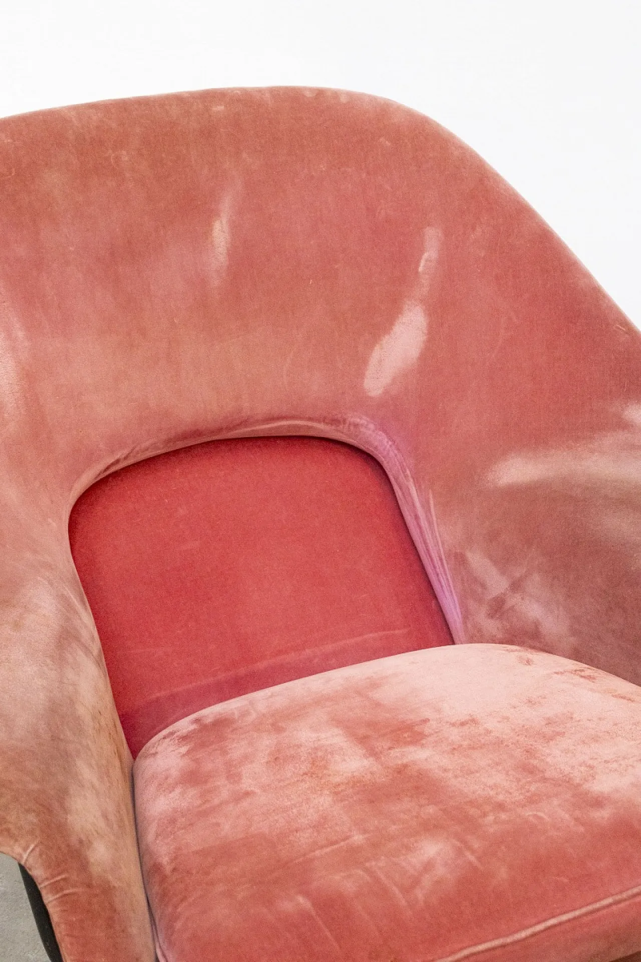 Eero Saarinen Womb chair for Knoll, 1960s 6