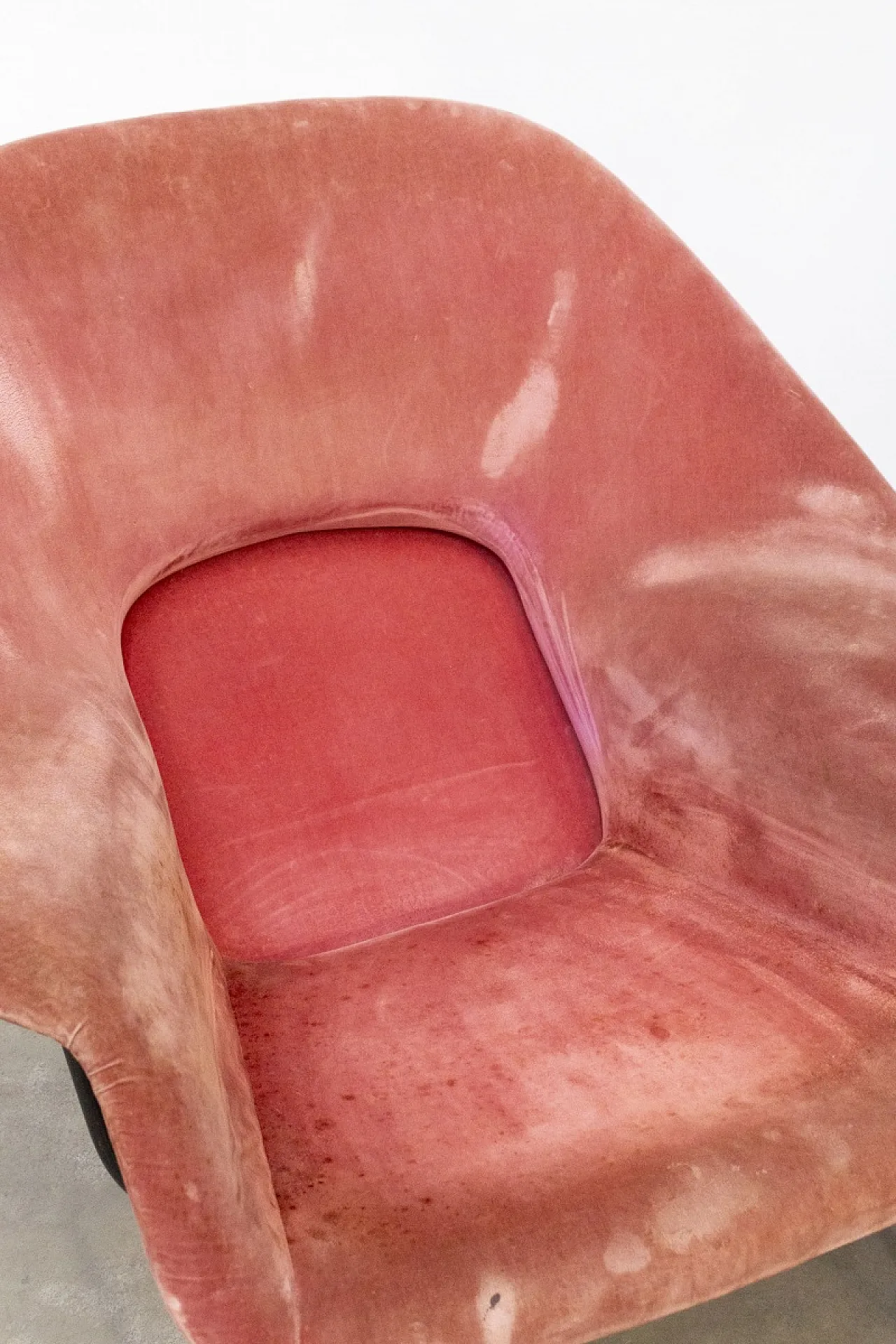 Eero Saarinen Womb chair for Knoll, 1960s 7