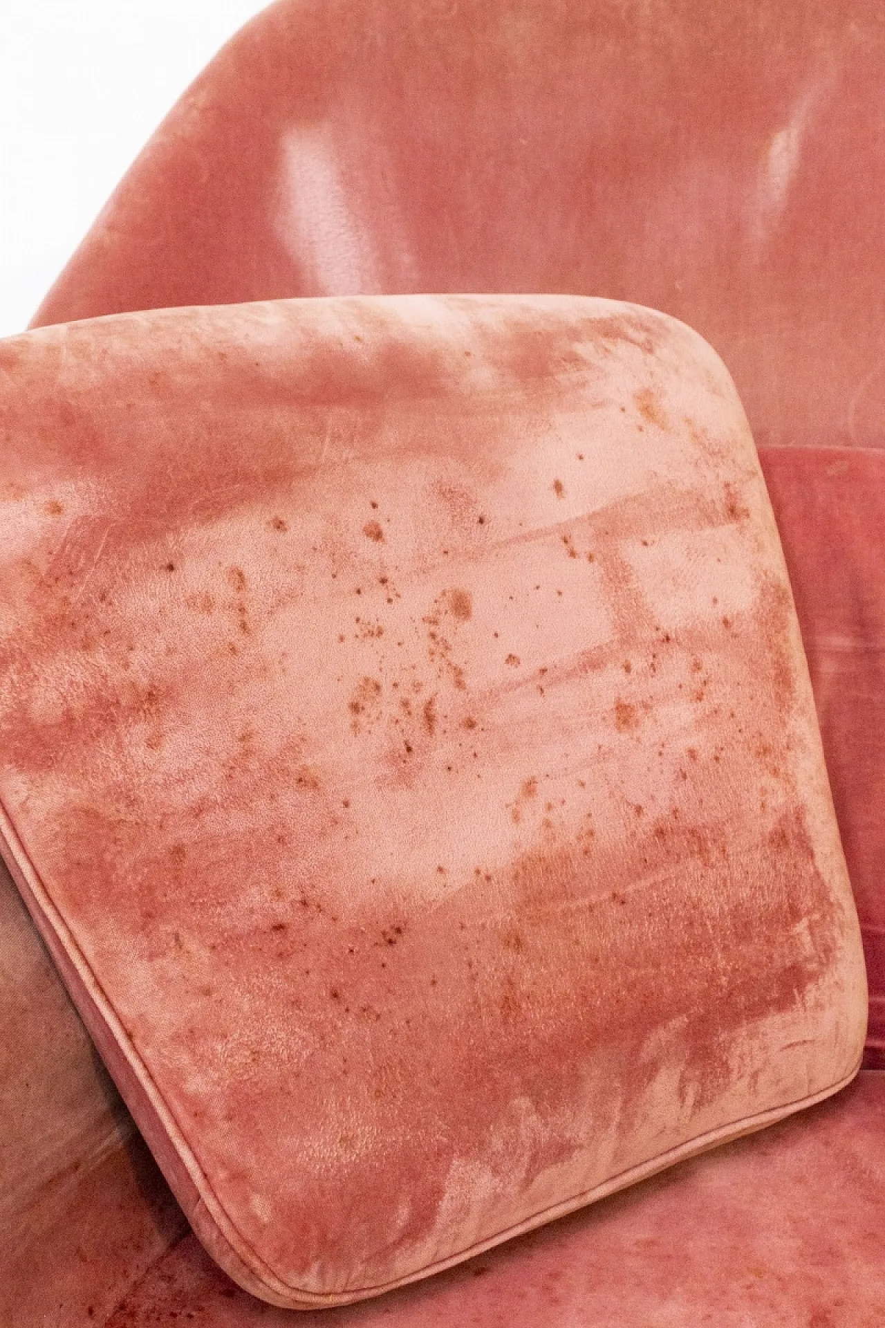 Eero Saarinen Womb chair for Knoll, 1960s 11