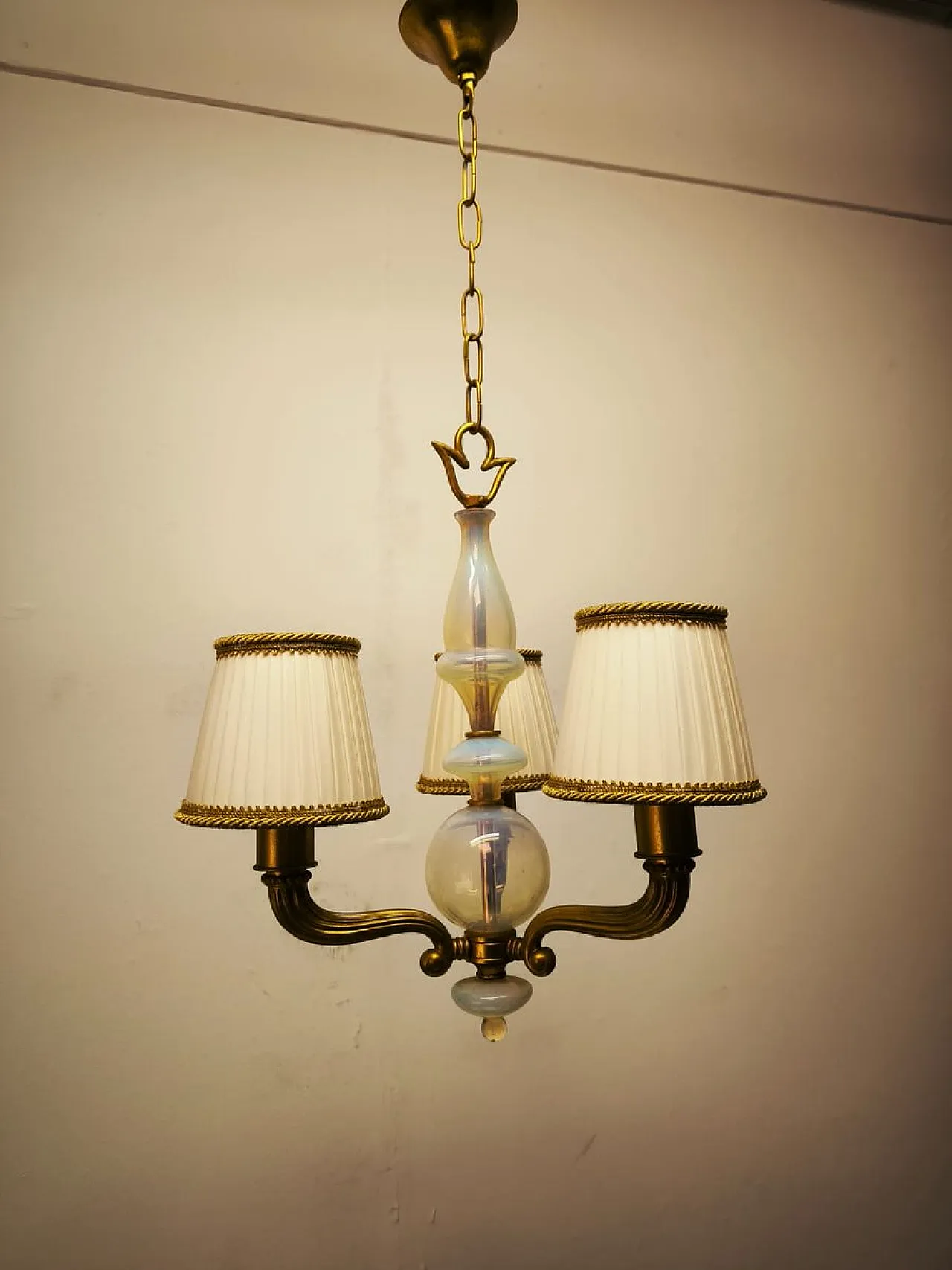 Brass and Murano glass chandelier with silk lampshades, 1950s 9