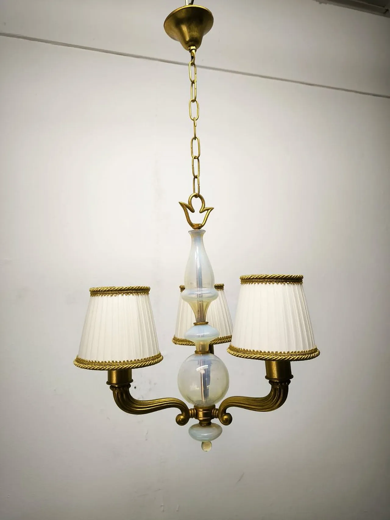 Brass and Murano glass chandelier with silk lampshades, 1950s 10