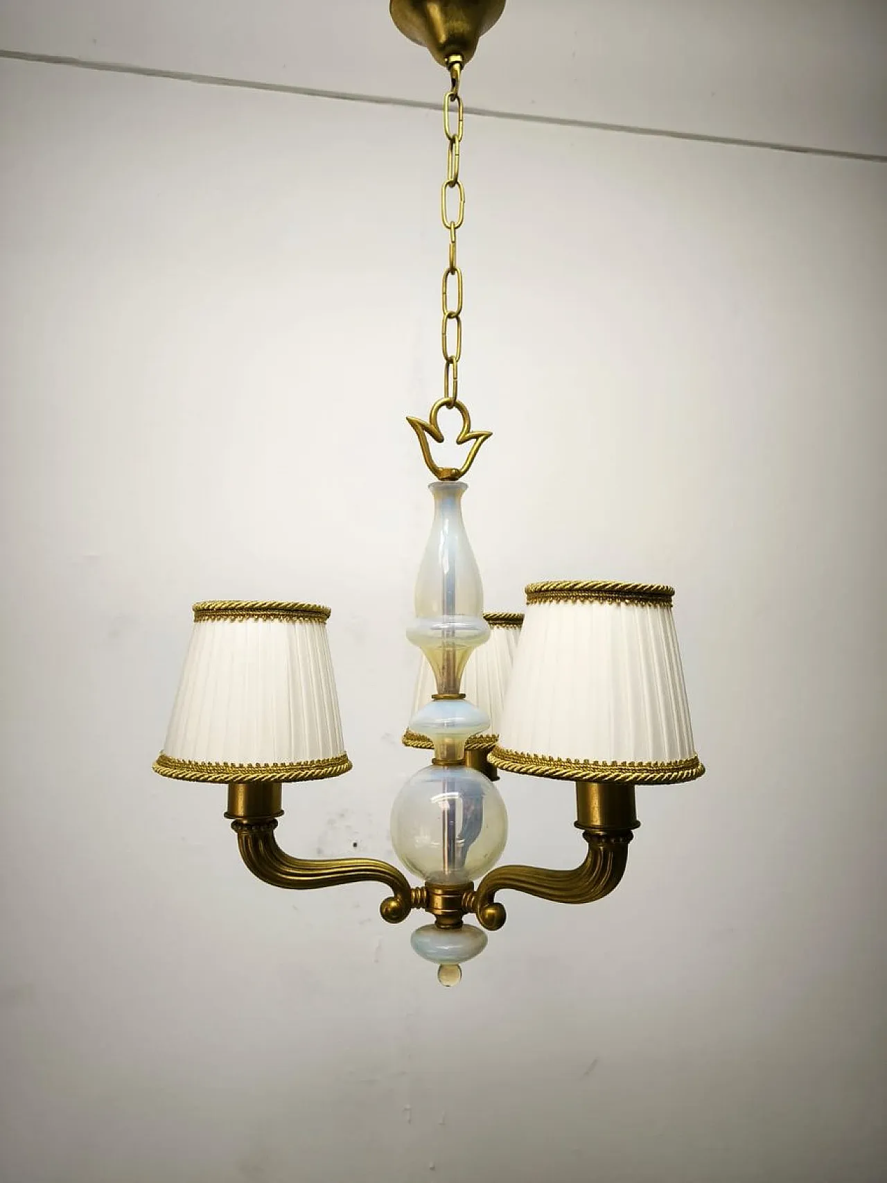 Brass and Murano glass chandelier with silk lampshades, 1950s 11