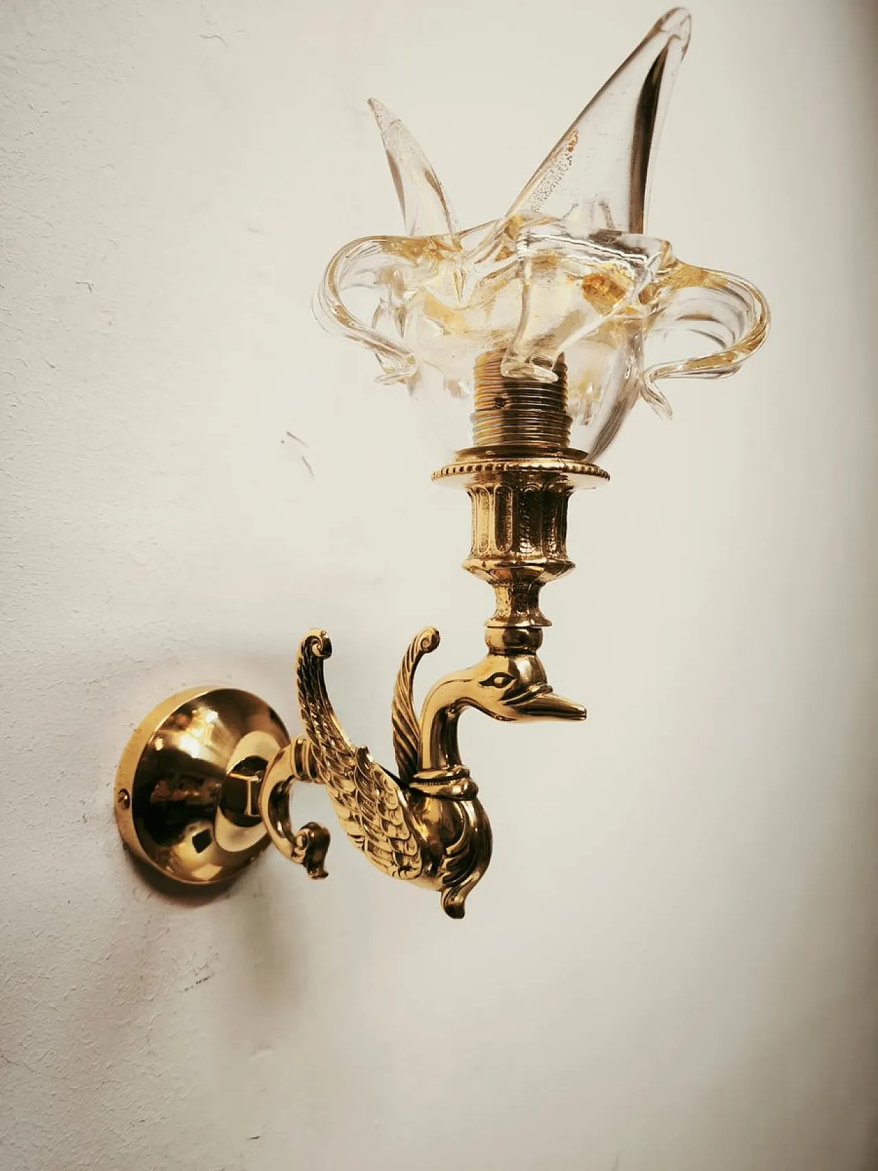 Swan wall lamp with Murano glass, 1970s 1