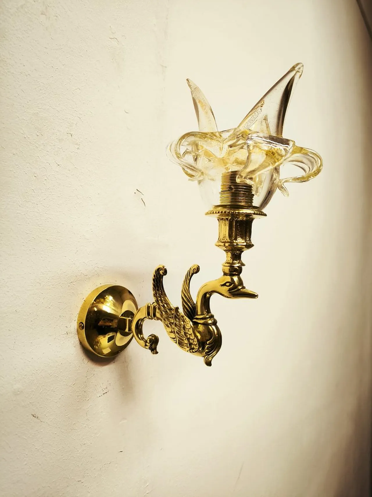 Swan wall lamp with Murano glass, 1970s 3