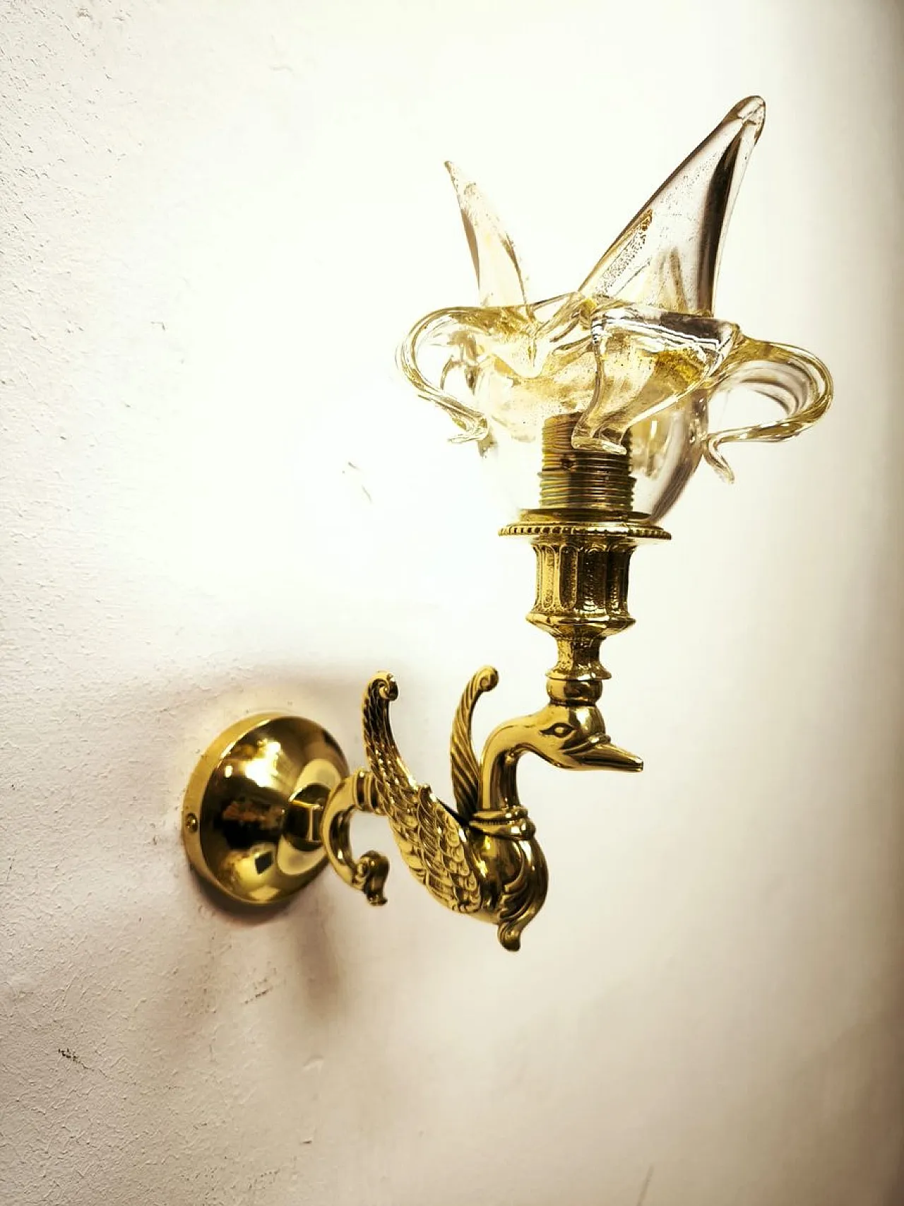 Swan wall lamp with Murano glass, 1970s 4