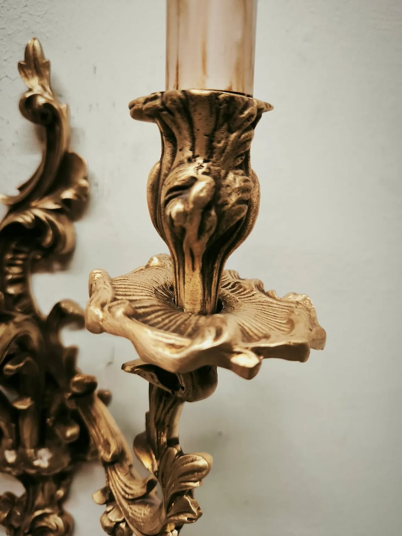 Three-light bronze wall lamp, 19th century 3