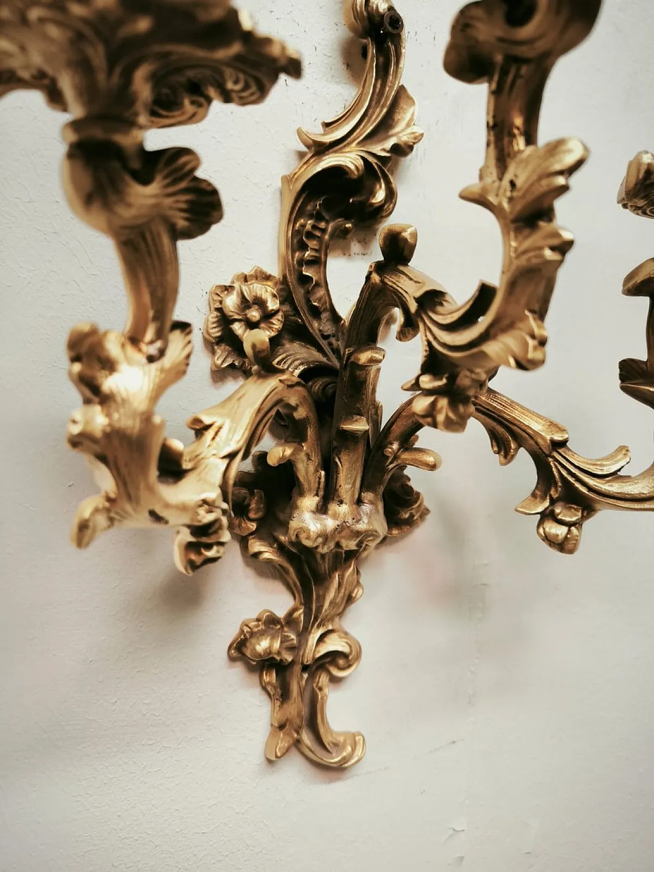 Three-light bronze wall lamp, 19th century 4
