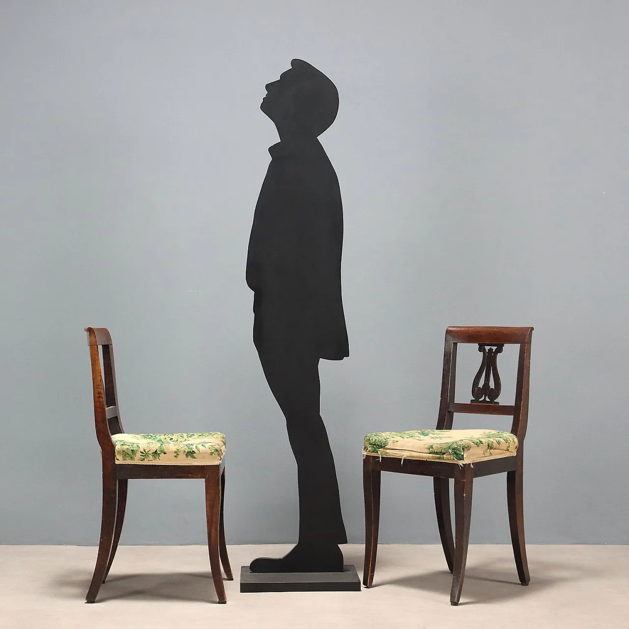 Pair of Directoire walnut chairs, mid-19th century 3