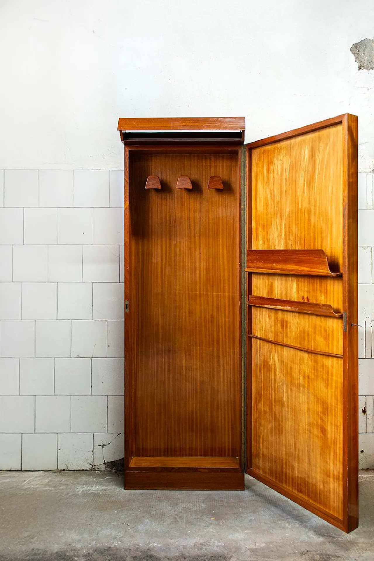 Specchio da ingresso in teak, anni '50 3