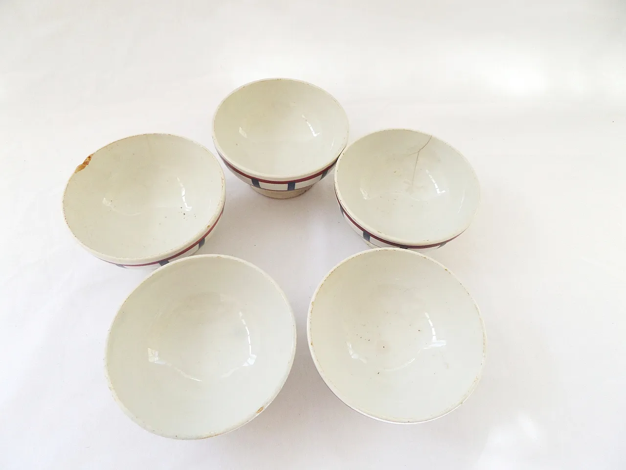 5 footed café au lait bowls from Badonviller pottery, 50s 1