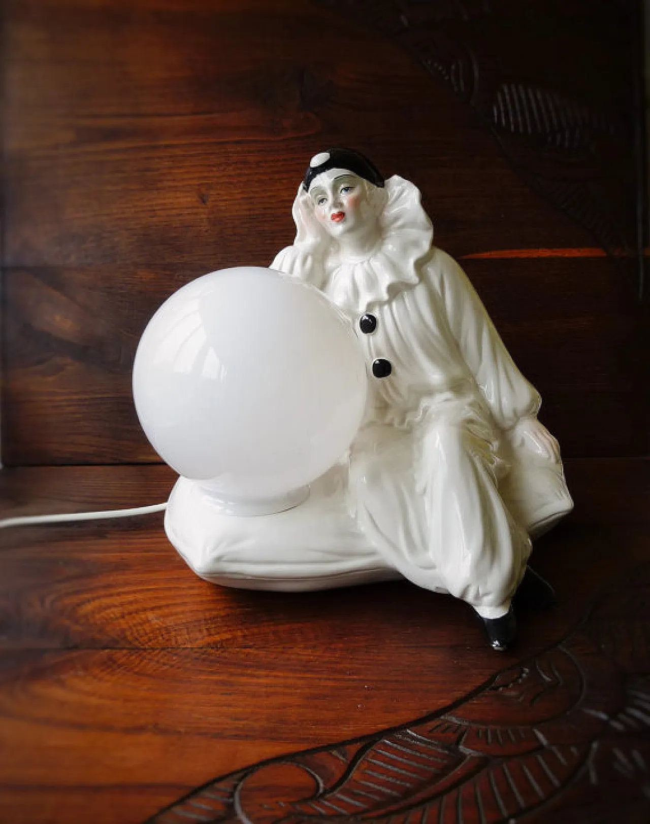 Art Deco porcelain bedside table lamp depicting Pierrot, 60s 2