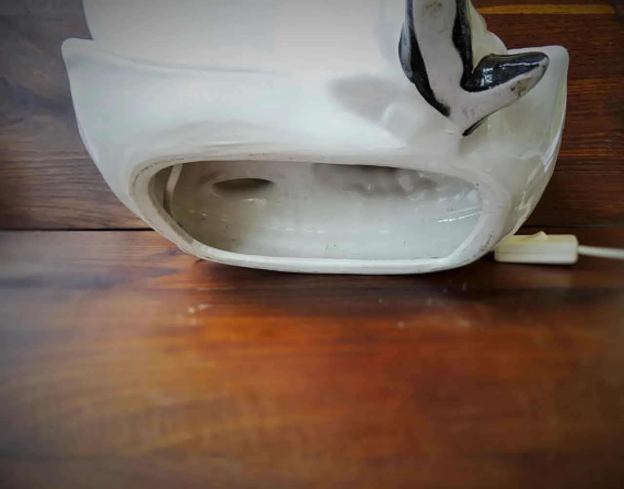 Art Deco porcelain bedside table lamp depicting Pierrot, 60s 3