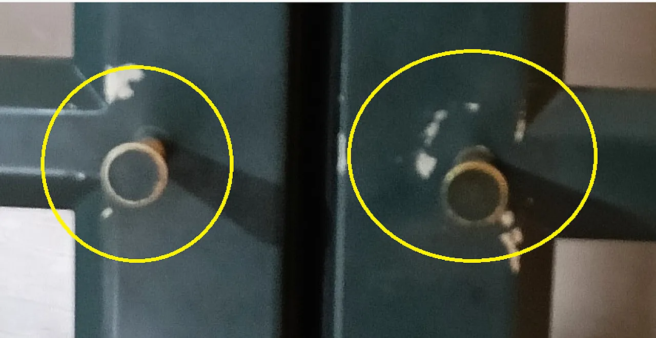 Glass cabinet mod. Steamer by Molteni, 90s 9