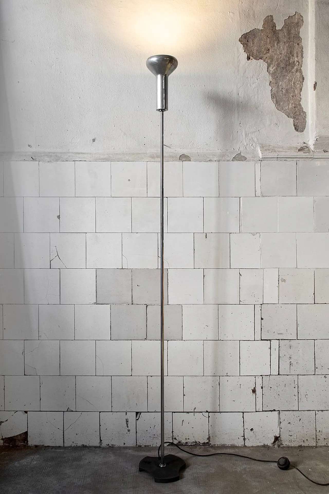 Model 1073 floor lamp by Gino Sarfatti for Arteluce, 1950s 2