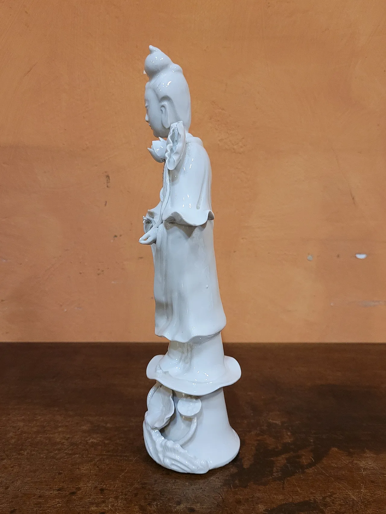 Guanyin - Statuina in porcellana bianca, Cina, del XX secolo 5