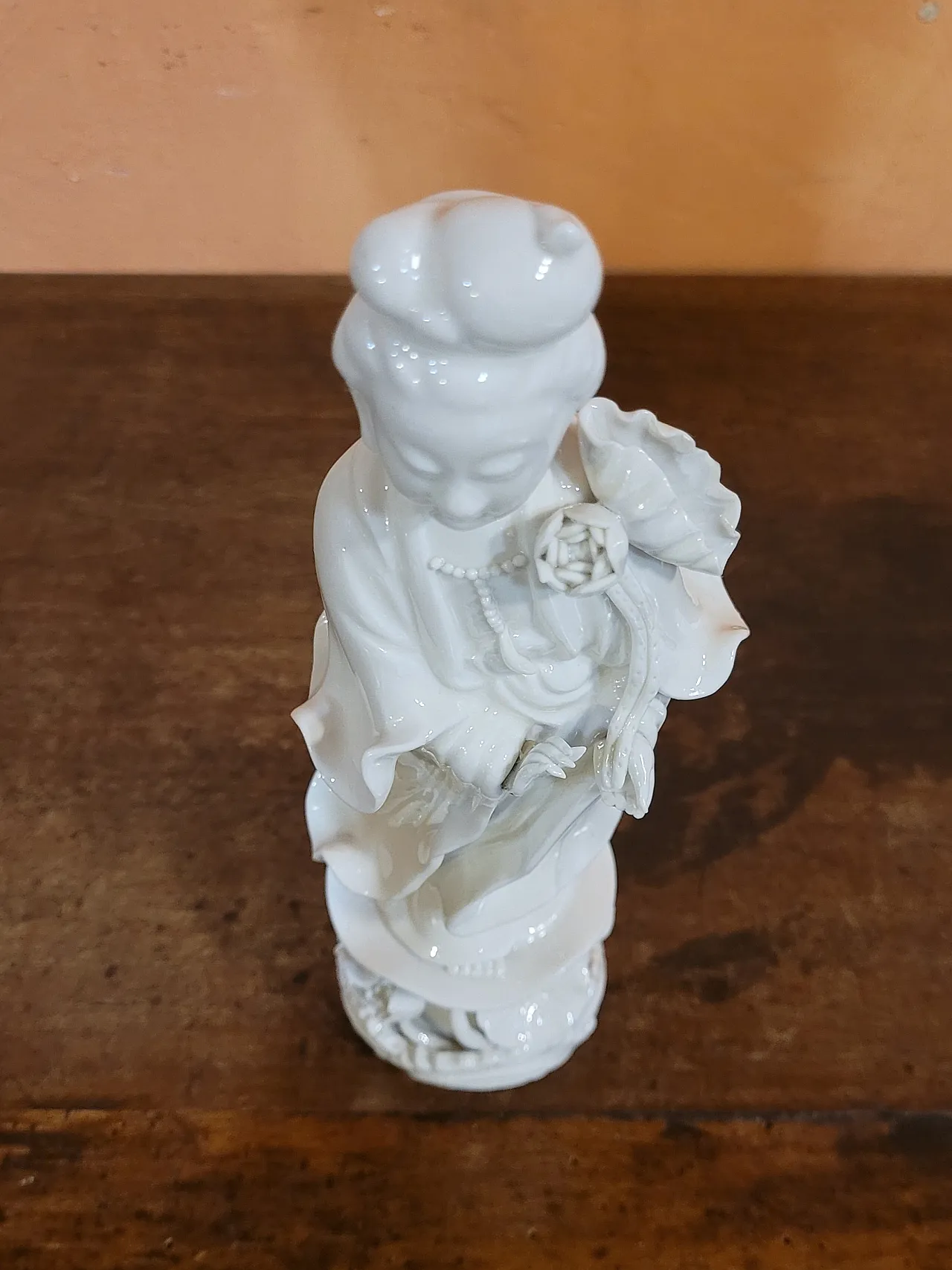 Guanyin - Statuina in porcellana bianca, Cina, del XX secolo 6