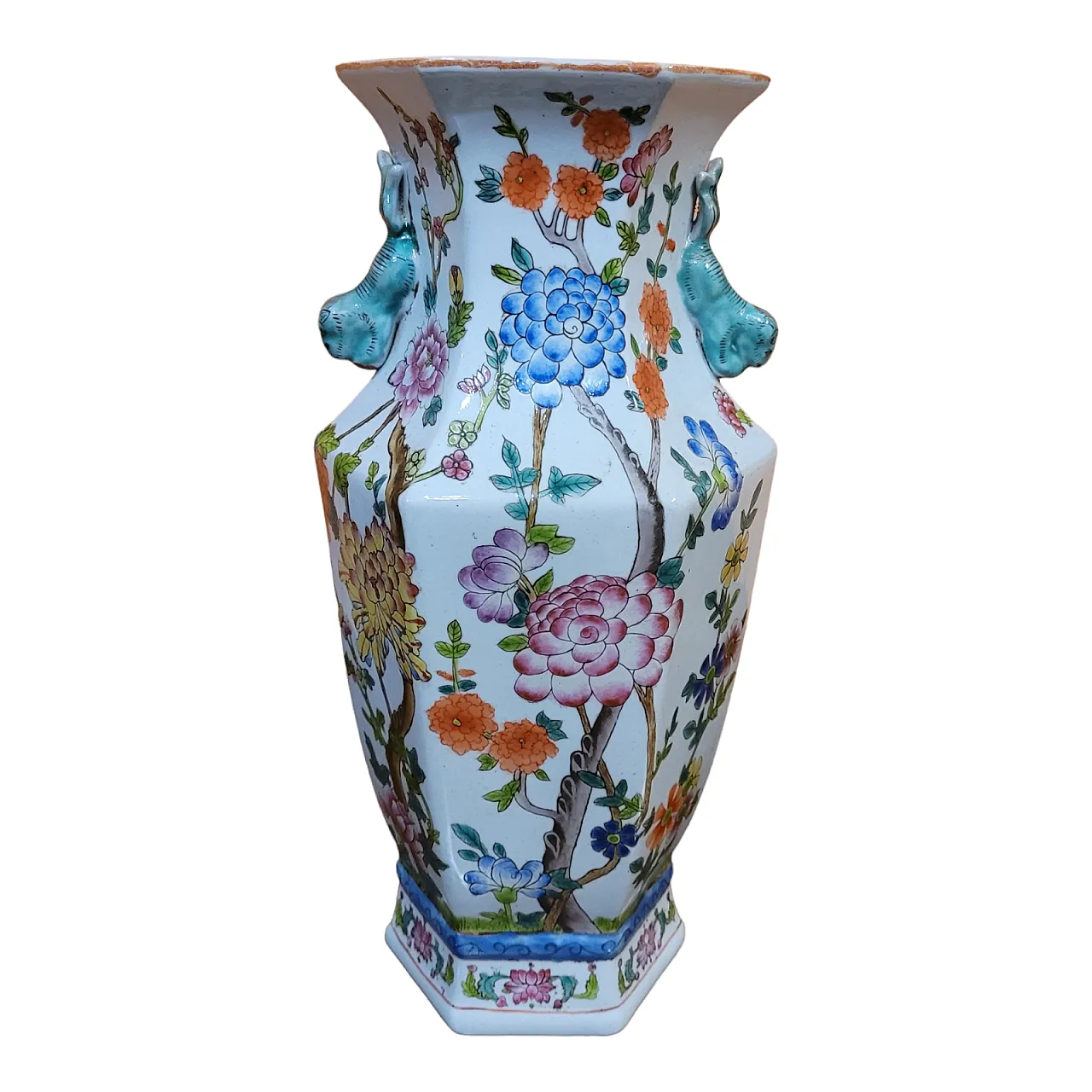 Vaso a base esagonale in porcellana, Cina, del XX secolo 1