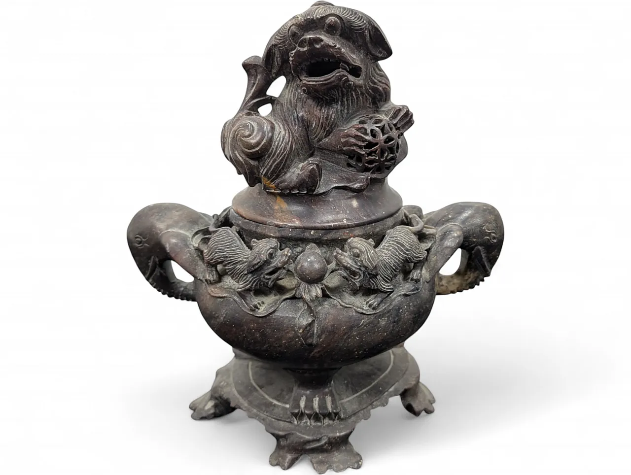 Urna in pietra saponaria di origine orientale, XIX-XX secolo 16