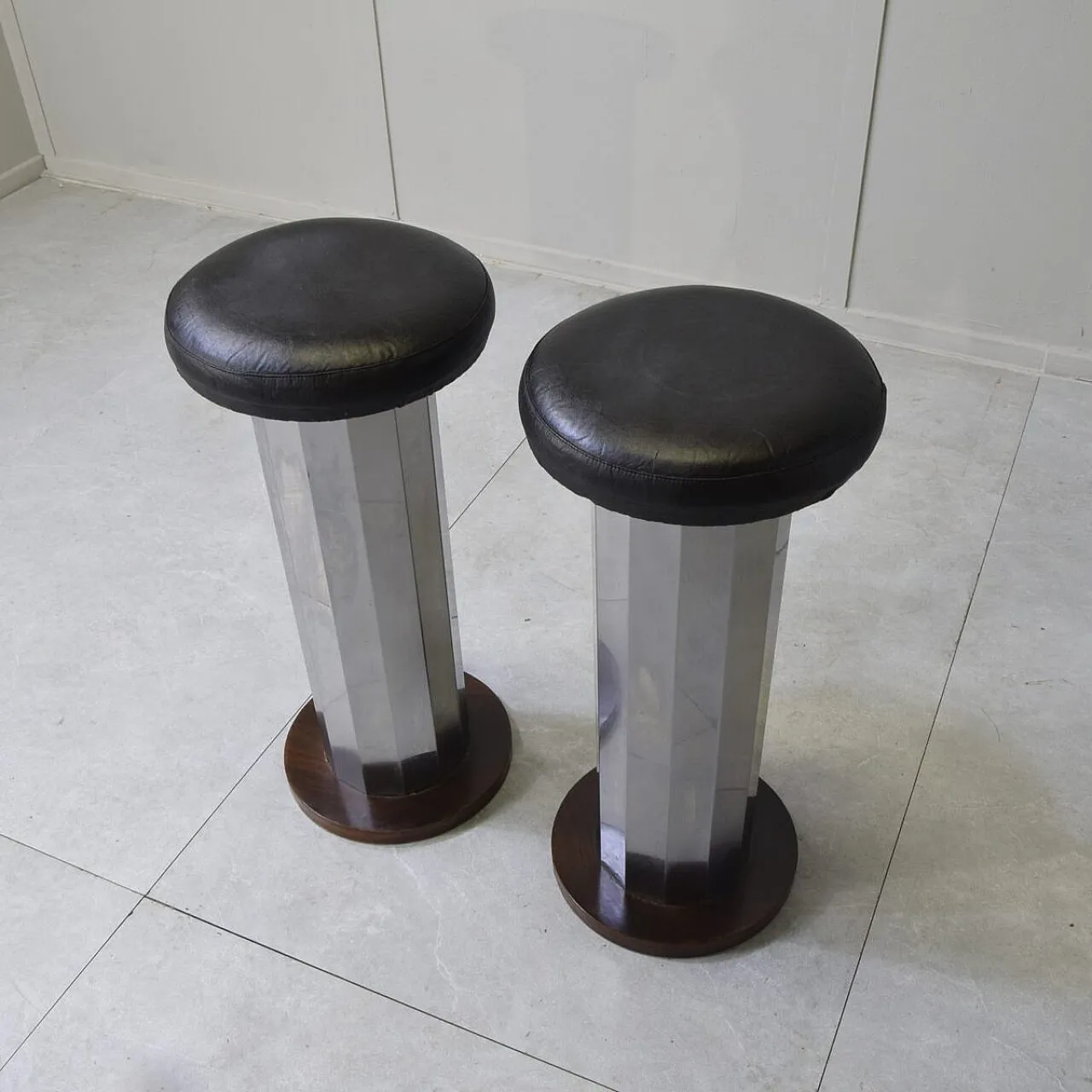 Pair of bar stools, 1970s 4