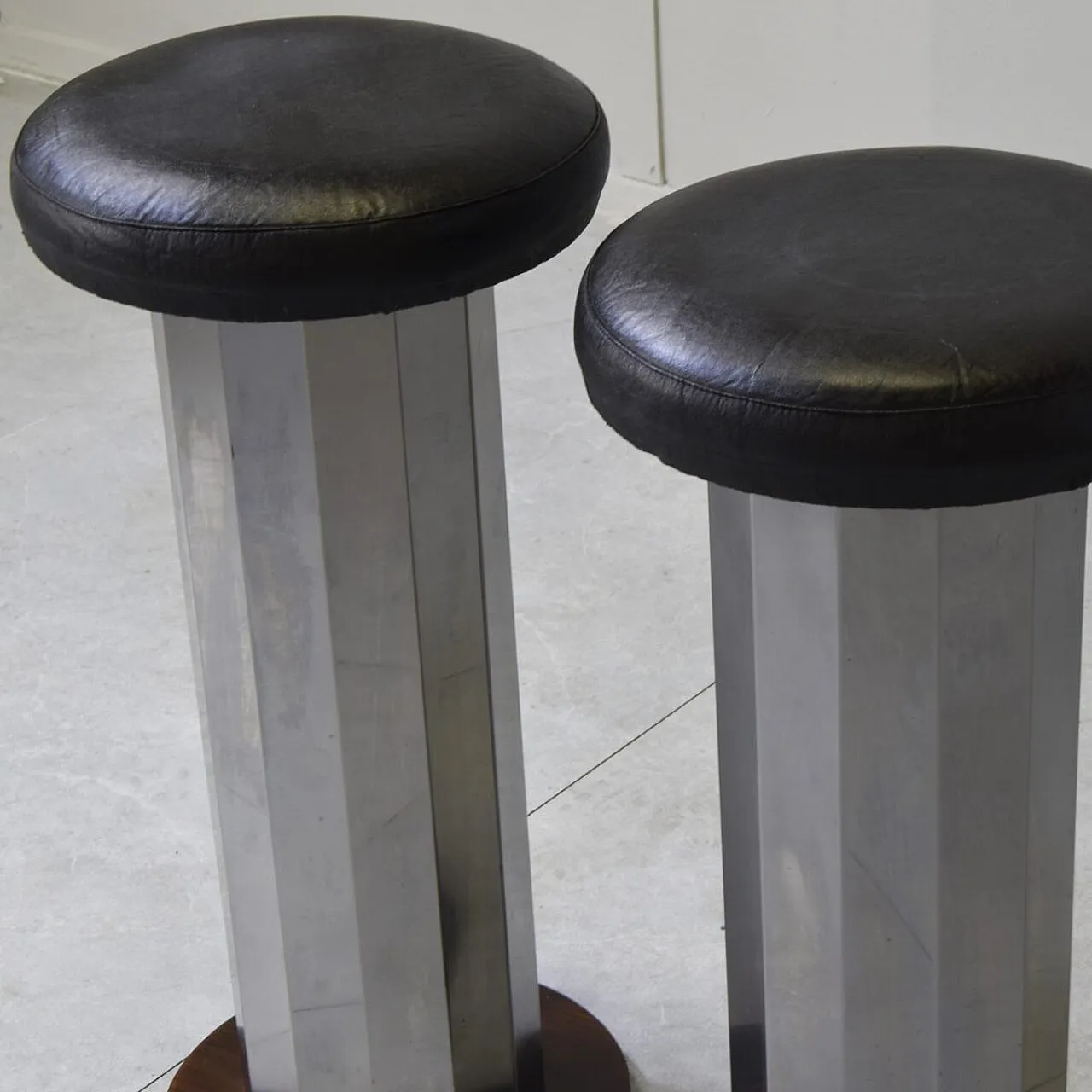 Pair of bar stools, 1970s 6