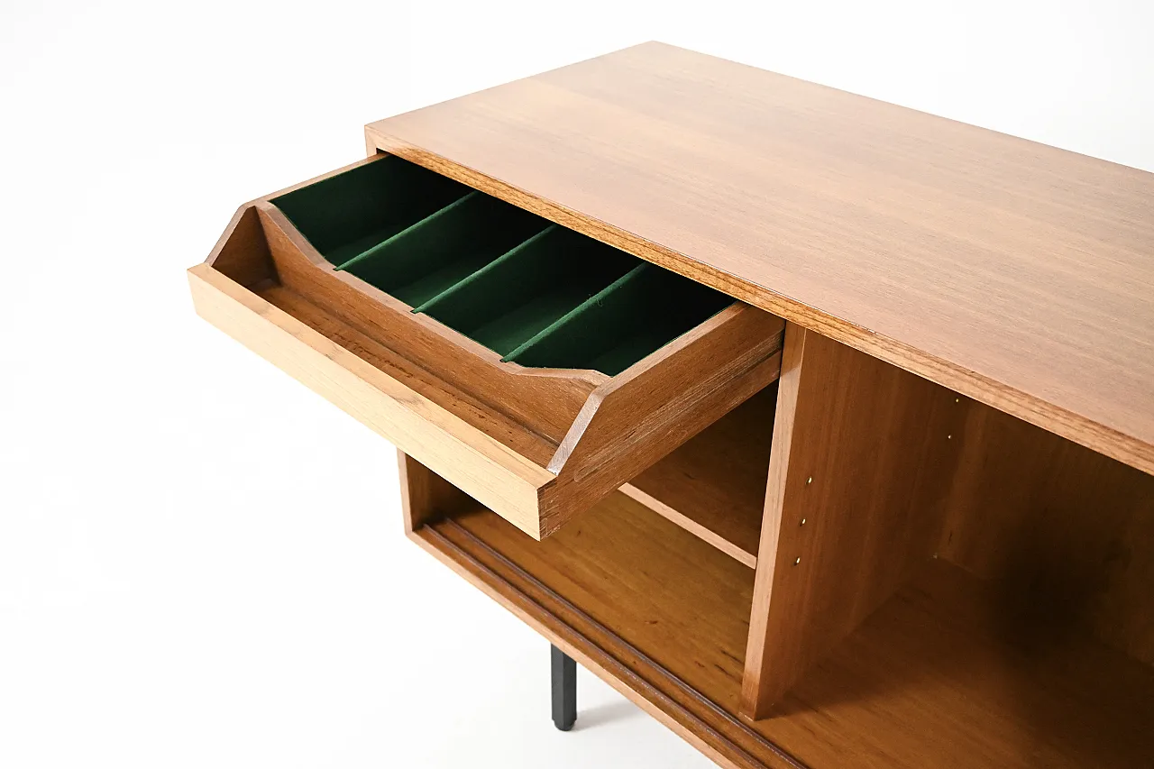 Credenza di Florence Knoll Bassett per Knoll International, anni '50 9