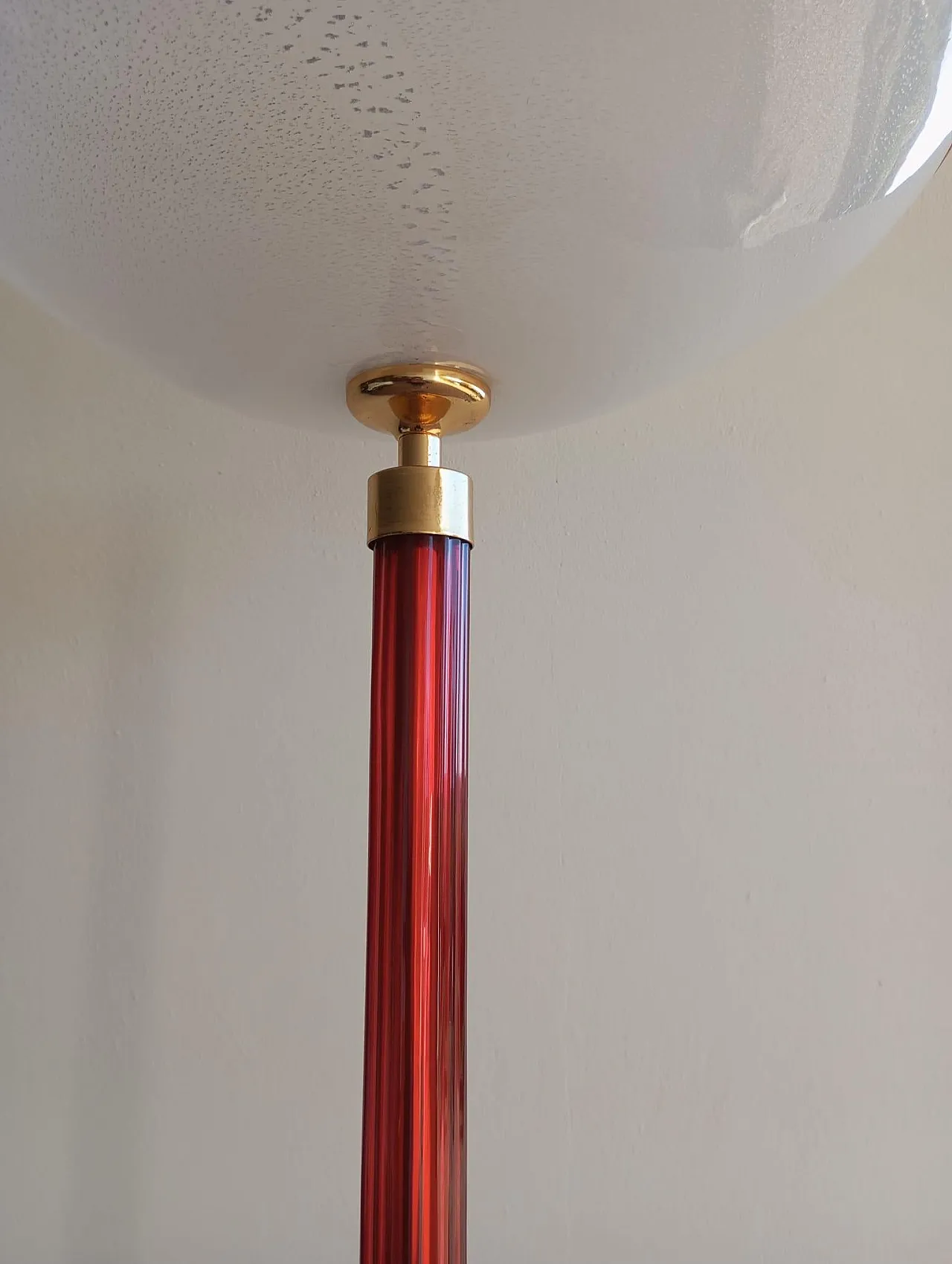 Floor lamp in grooved Murano glass and brass, Italy, 1970s 3
