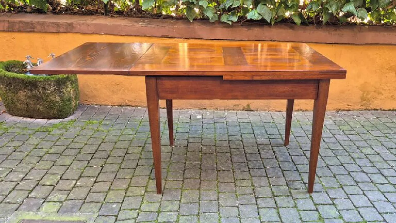 Extendable pull table with geometric threads, 19th century 3