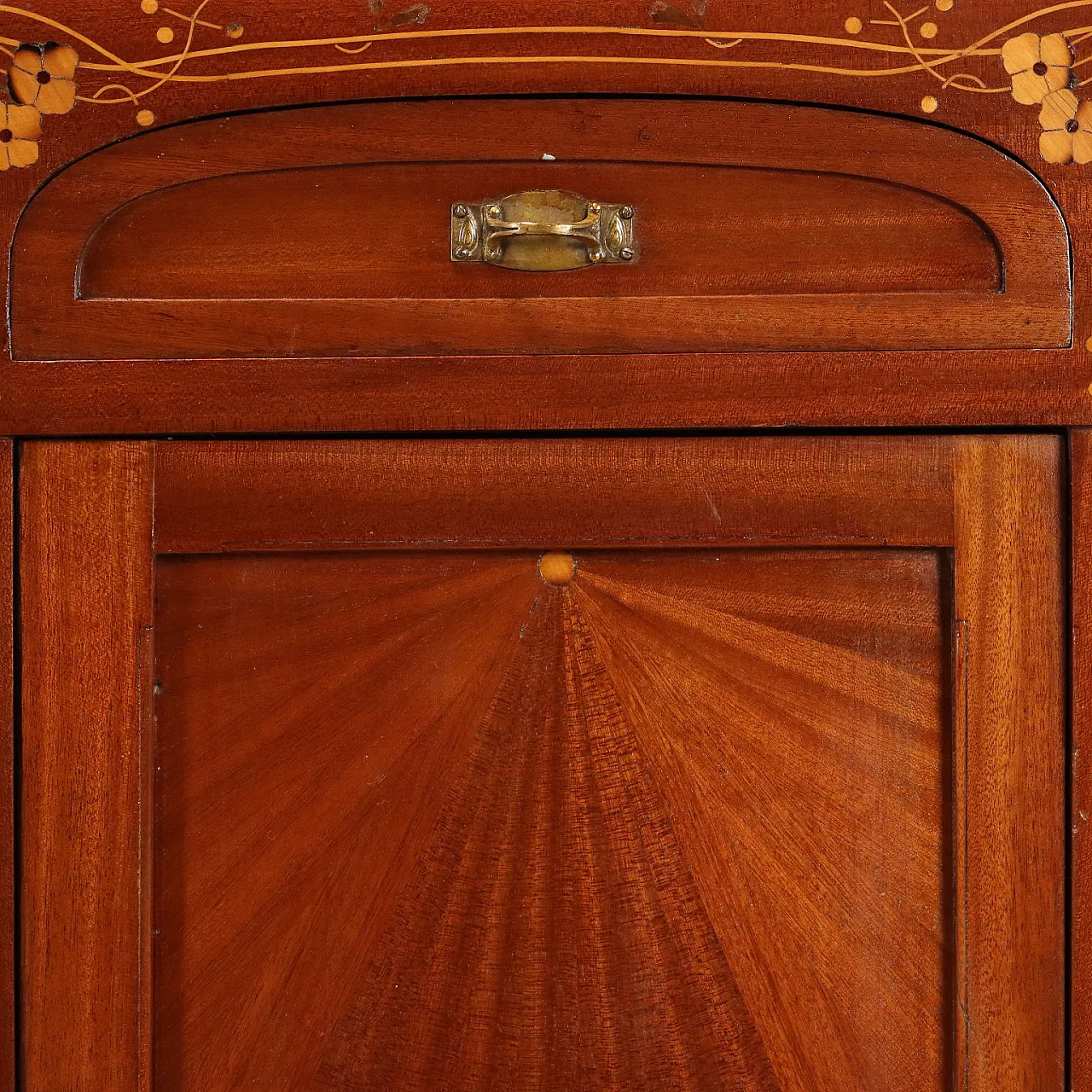 Coppia di comodini in mogano stile liberty, primo '900 6
