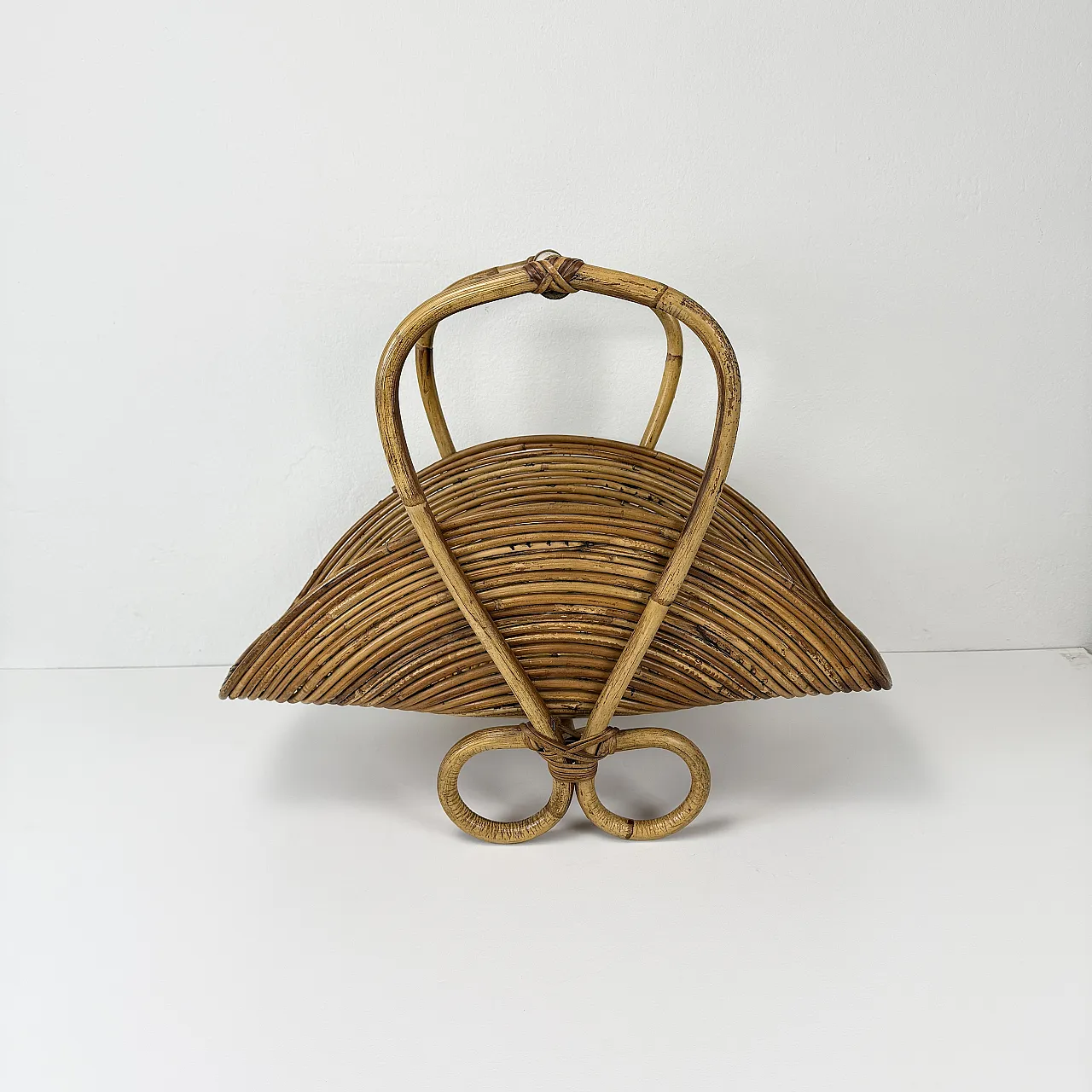 Rush wicker magazine rack from Vivai del Sud, Italy, 1970s 4