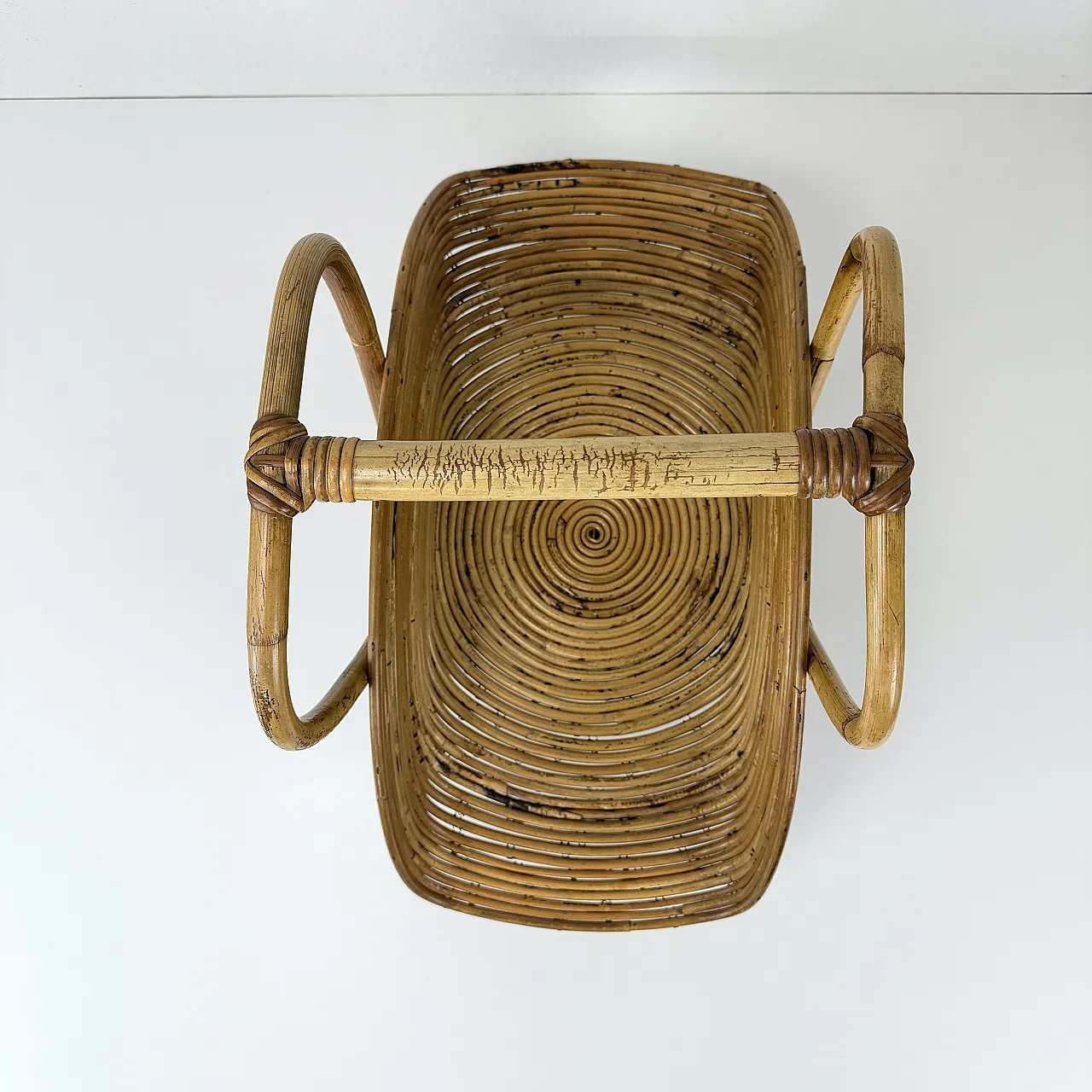 Rush wicker magazine rack from Vivai del Sud, Italy, 1970s 11