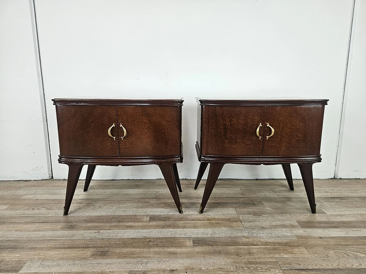 Art Deco bedside tables in mahogany feather, 50s 1