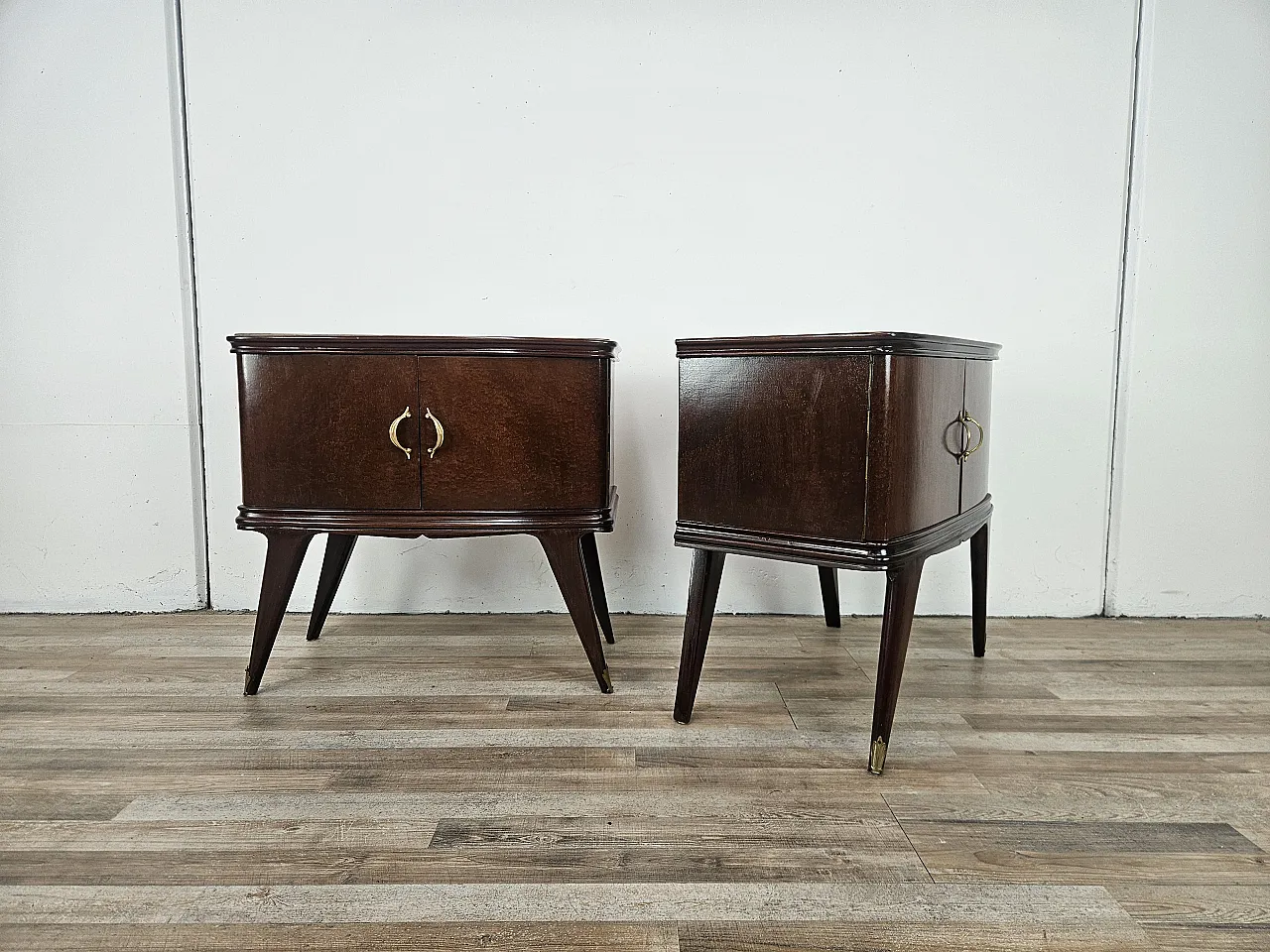 Art Deco bedside tables in mahogany feather, 50s 2