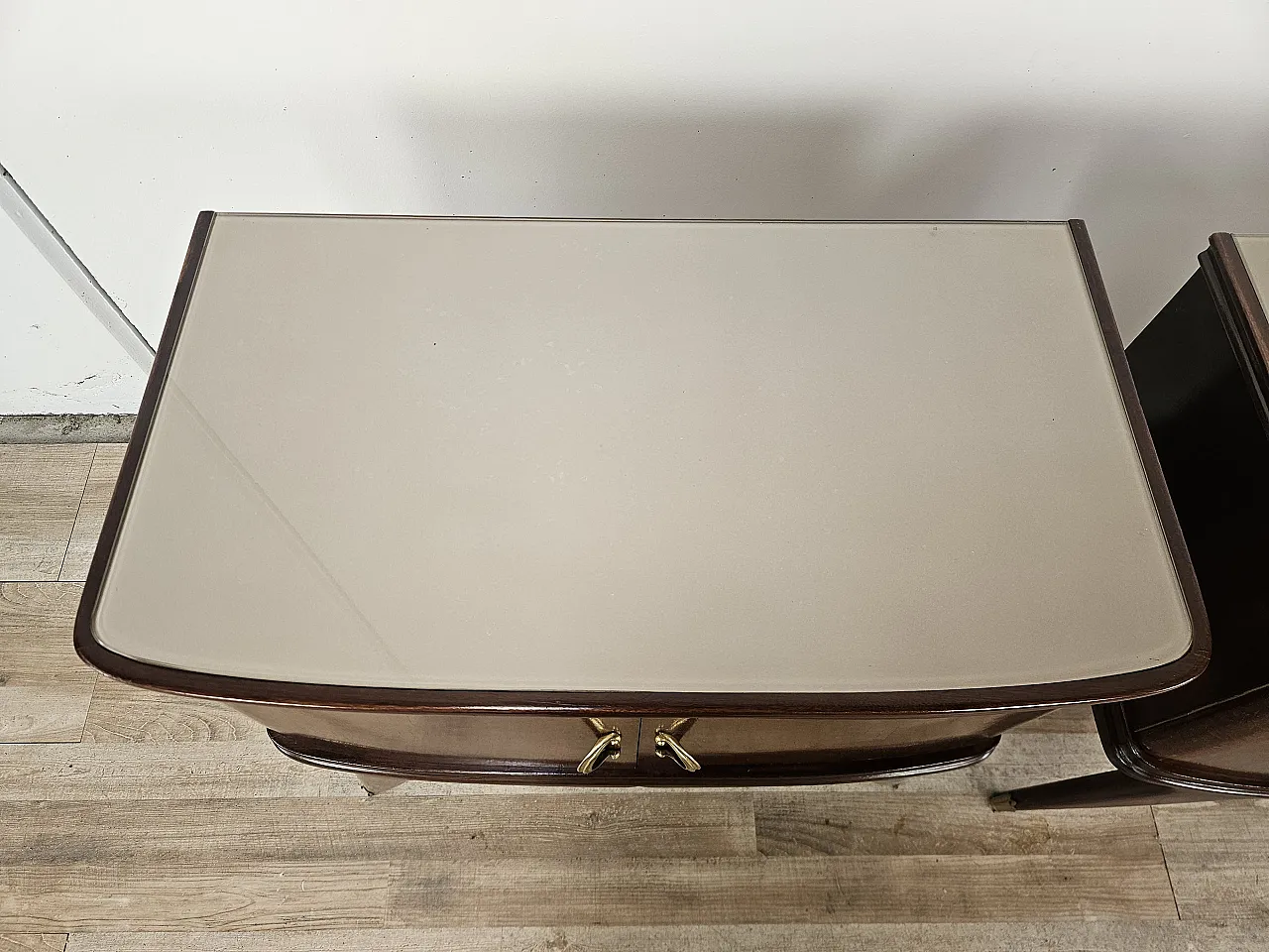 Art Deco bedside tables in mahogany feather, 50s 5