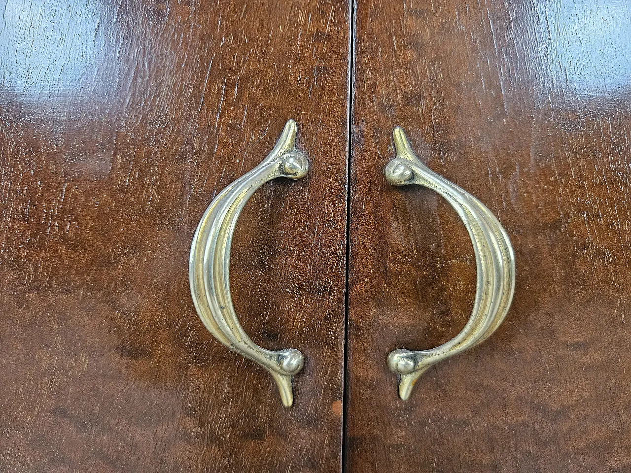 Art Deco bedside tables in mahogany feather, 50s 10