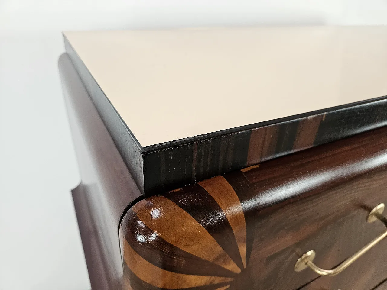 Art Deco dresser in mahogany and pink maple with mirror top, 50s 5