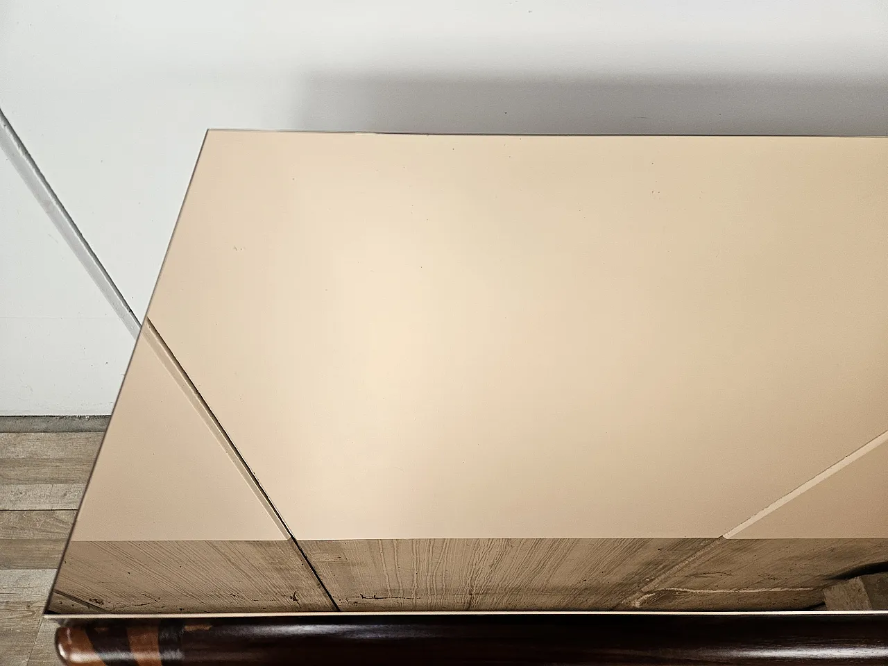 Art Deco dresser in mahogany and pink maple with mirror top, 50s 6