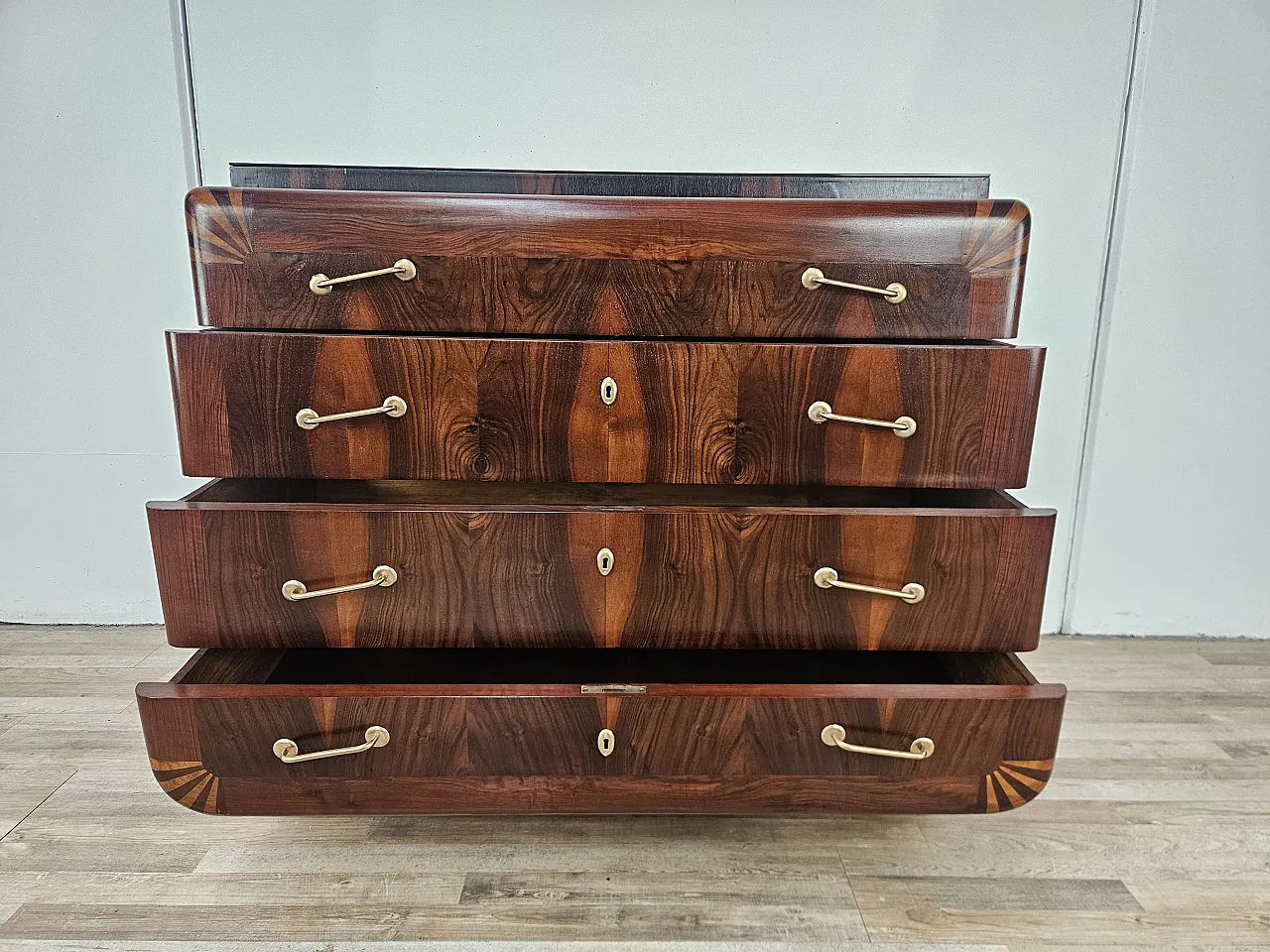Art Deco dresser in mahogany and pink maple with mirror top, 50s 16