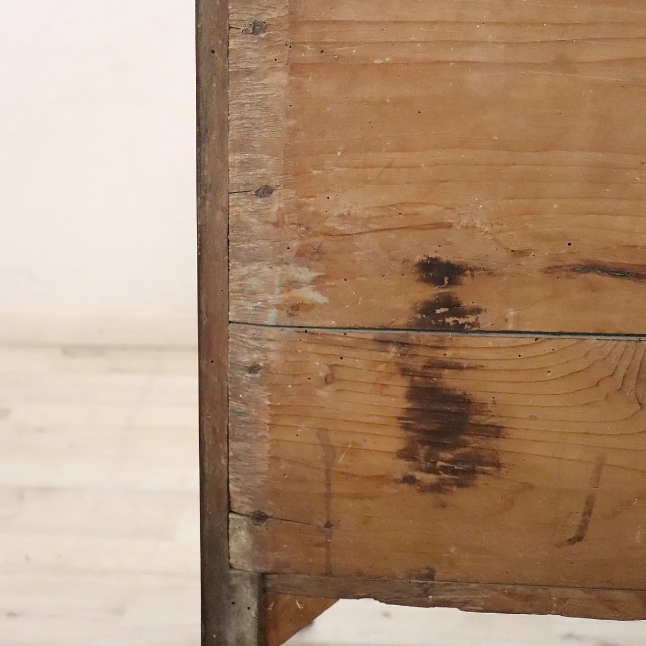 Comò antico in noce massello, '700 16