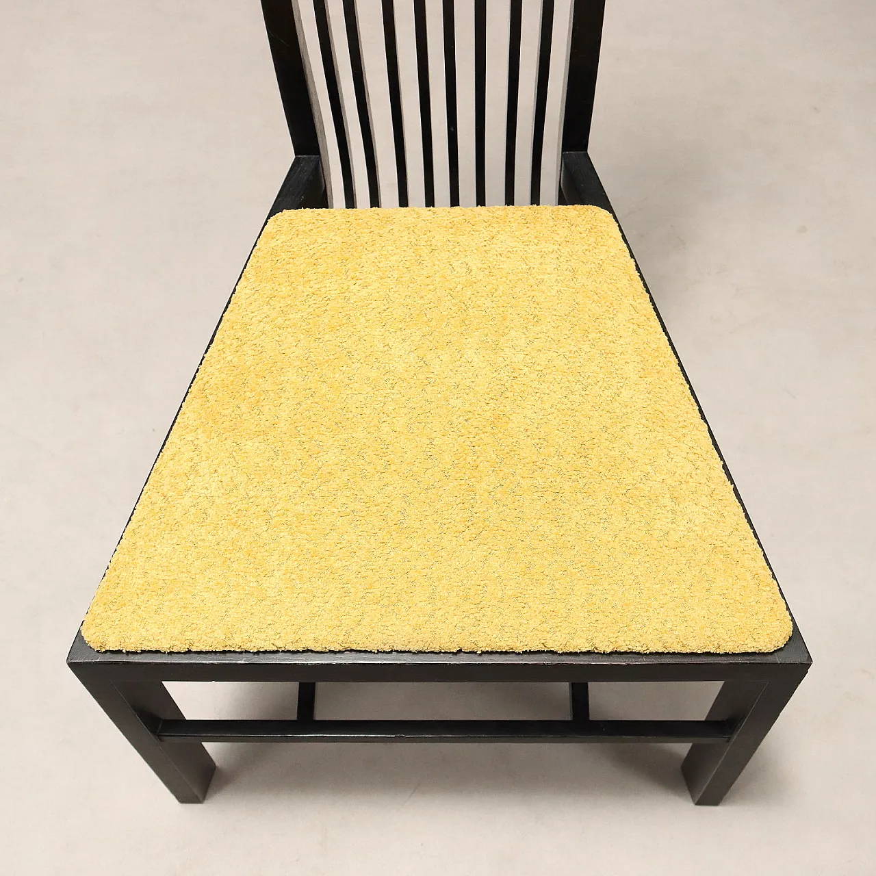 Sedia in legno laccato con sedile rivestito in tessuto, '900 8