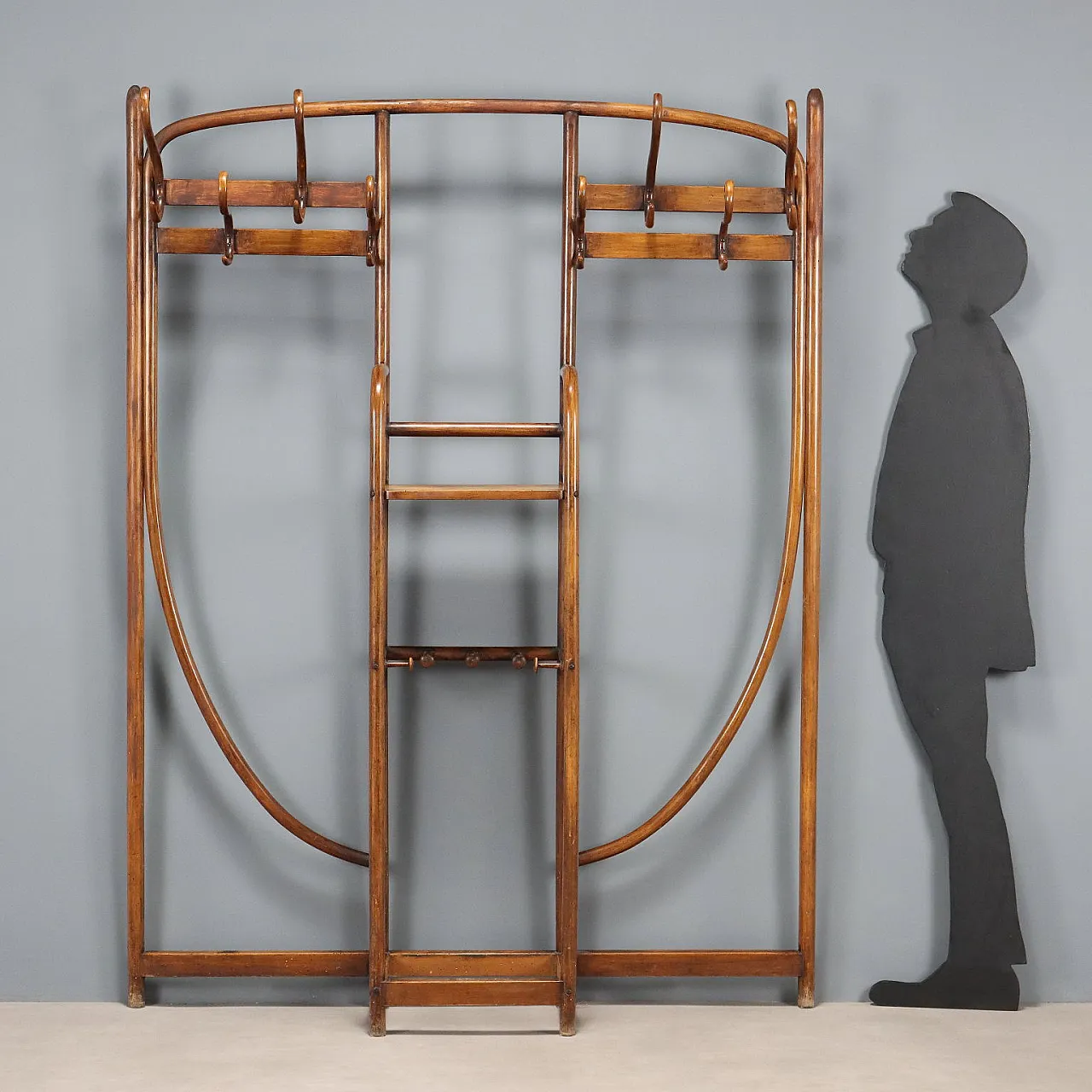 Thonet wall coat rack in walnut-stained bent beech, 20th century 3