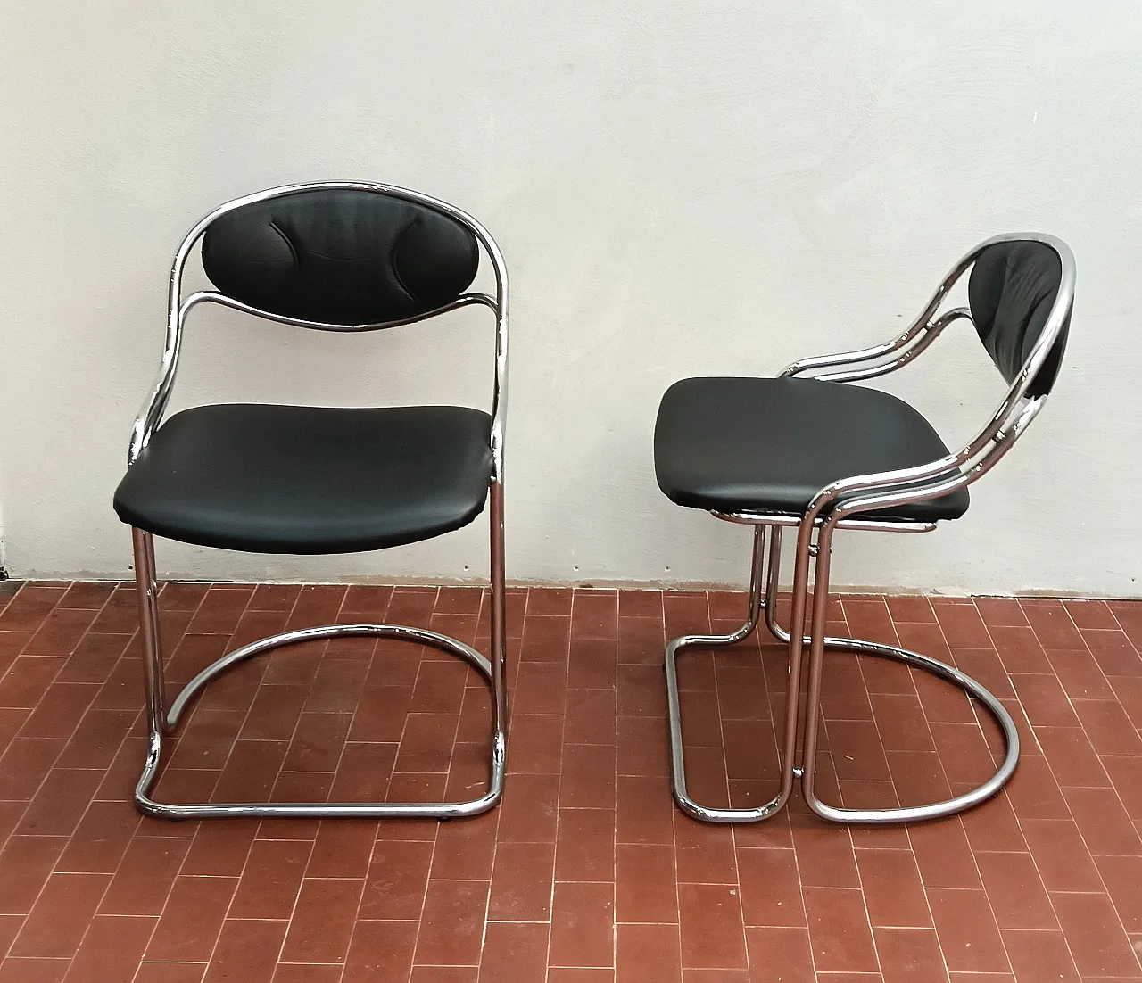 Pair of chairs Bauhaus style, 1970s 2