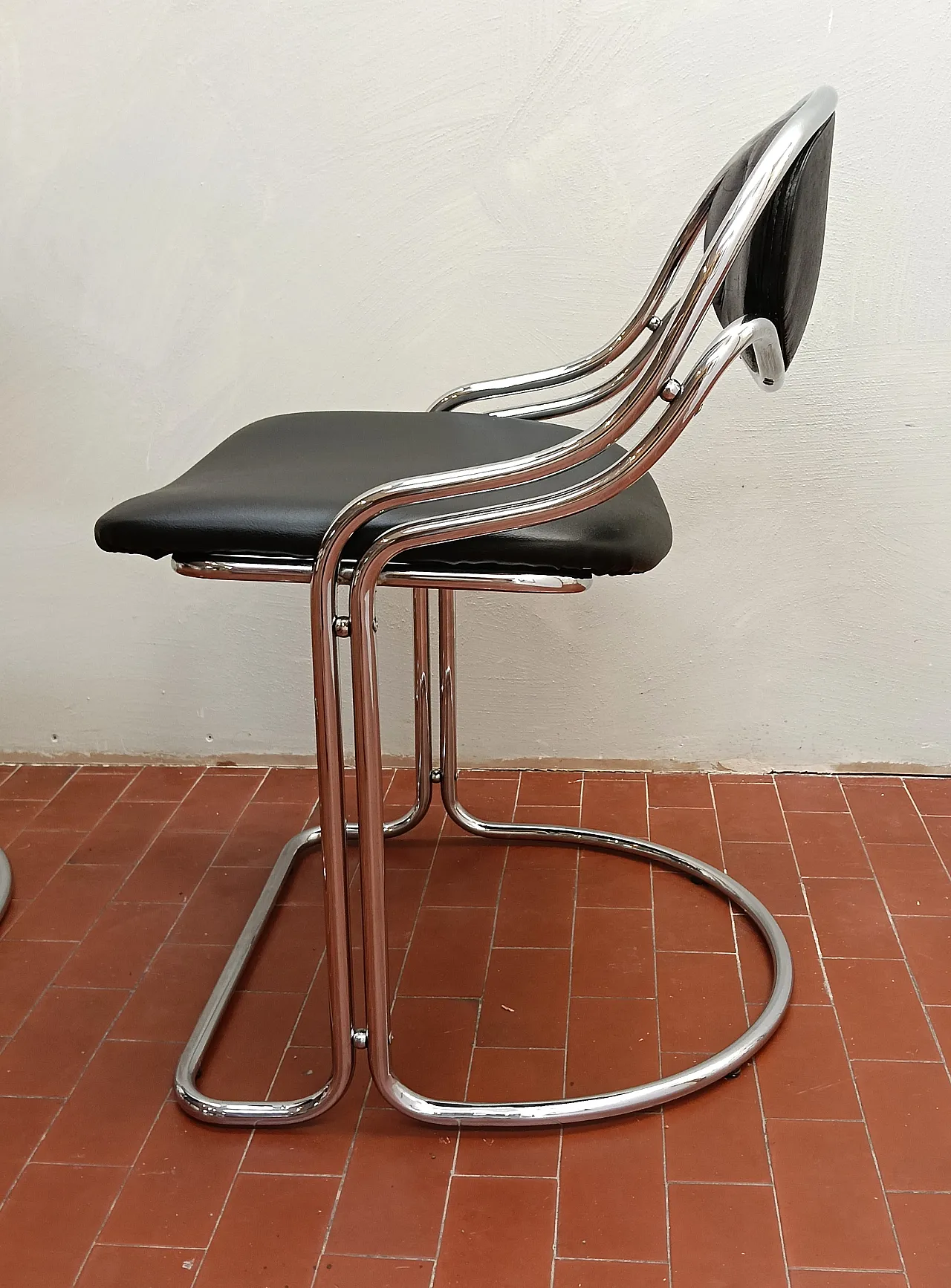 Pair of chairs Bauhaus style, 1970s 6