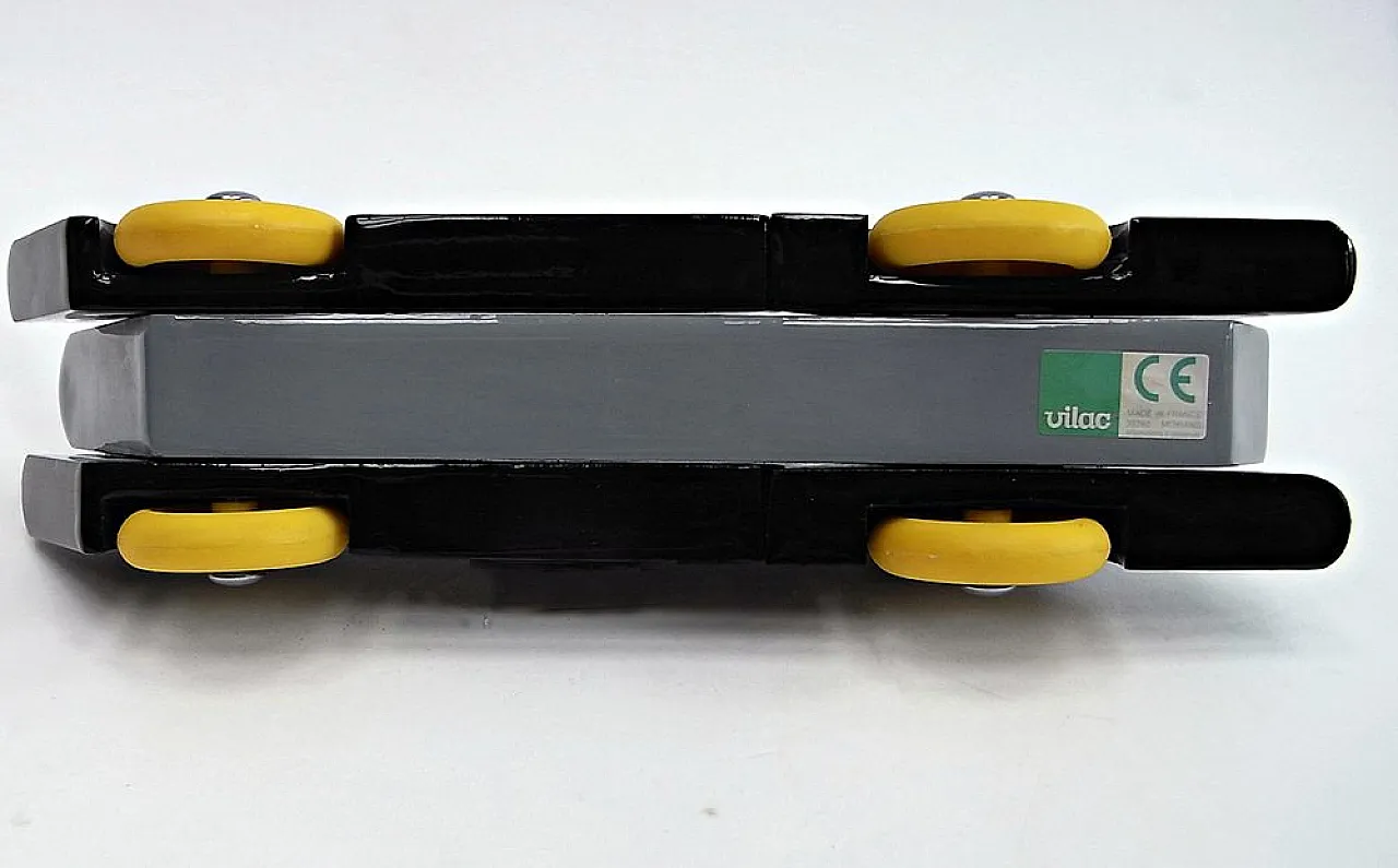 Abstract model car in lacquered wood by Vilac, 2000s 5
