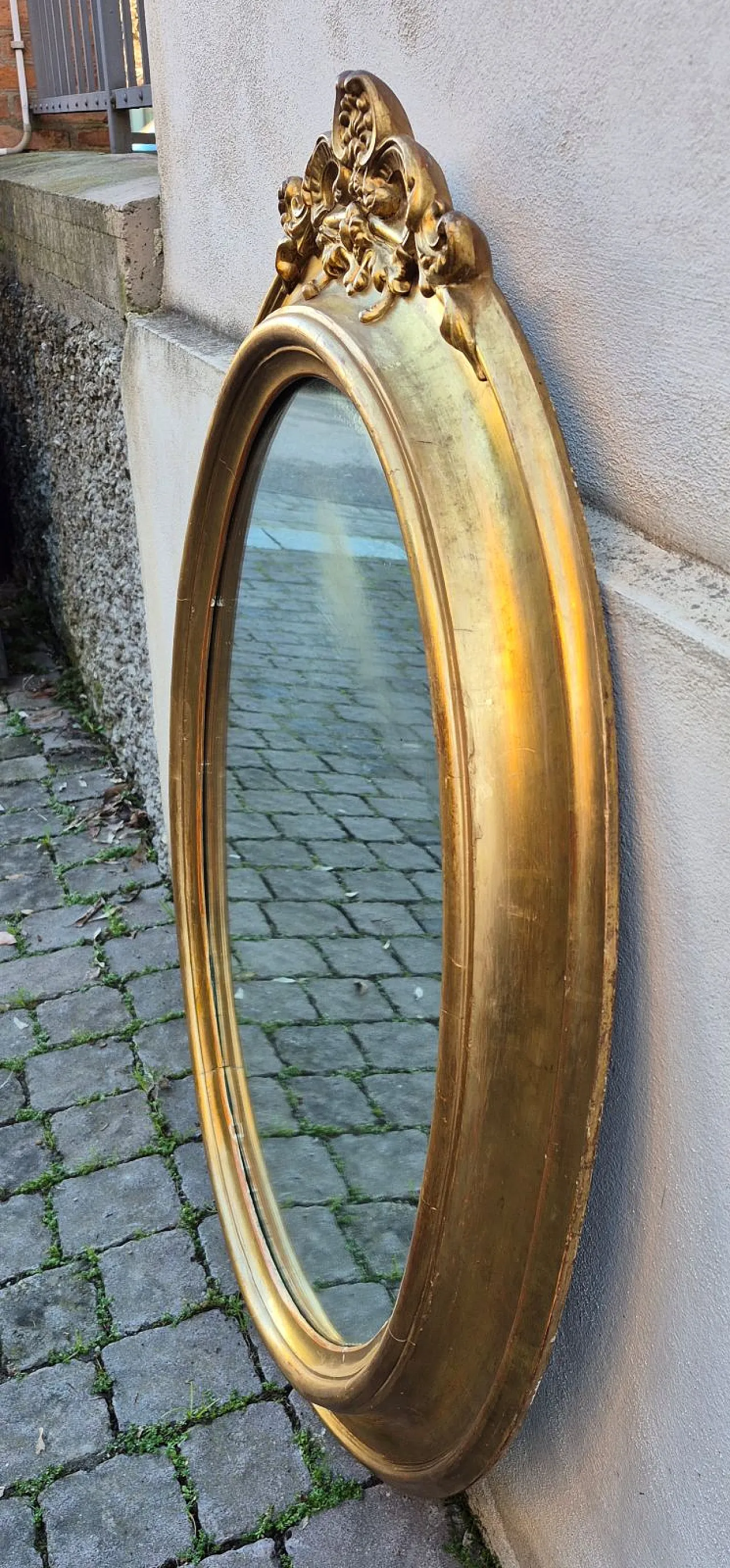 Specchiera ovale in legno dorato con cimasa, '800 3