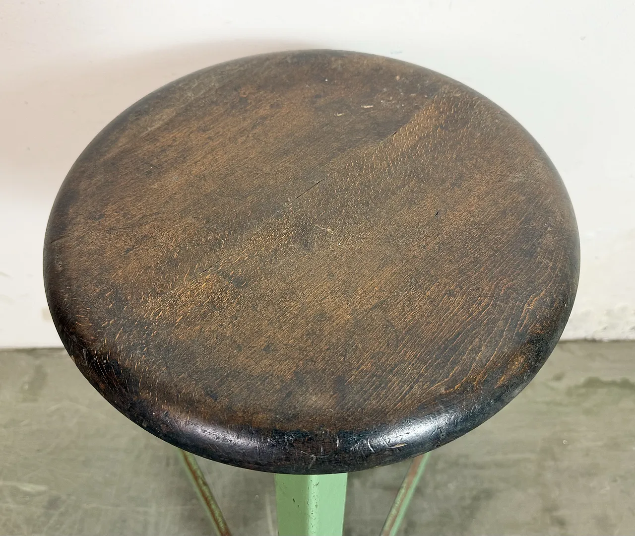 Sgabello da laboratorio industriale verde, anni '60 7