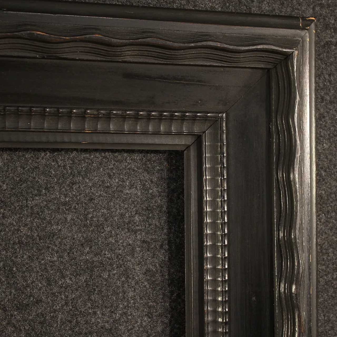 Italian Guilloché style frame, 20th century 11